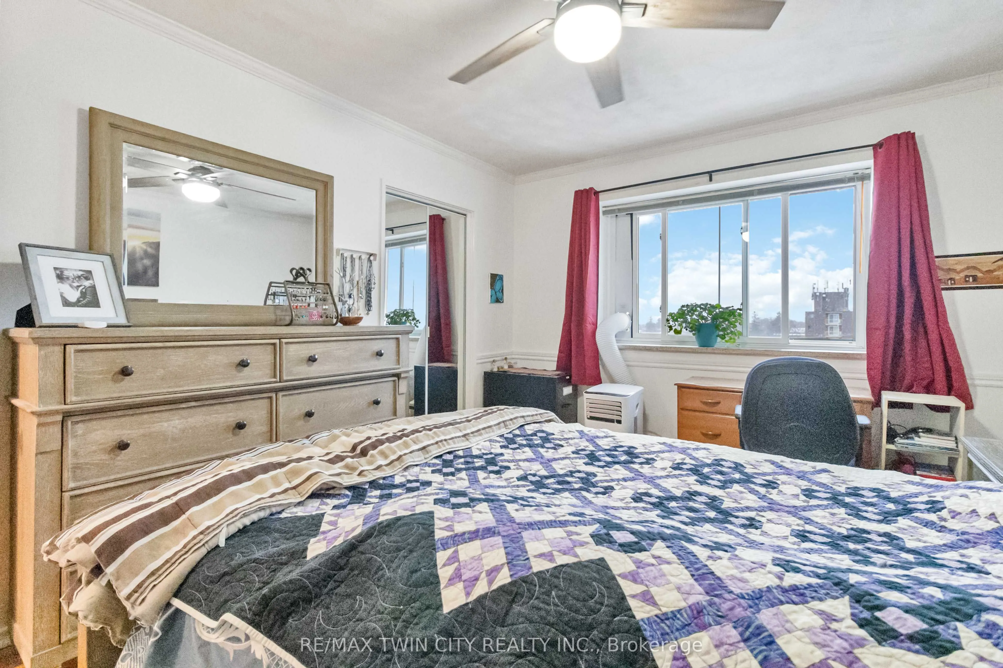87 St George Street, #604