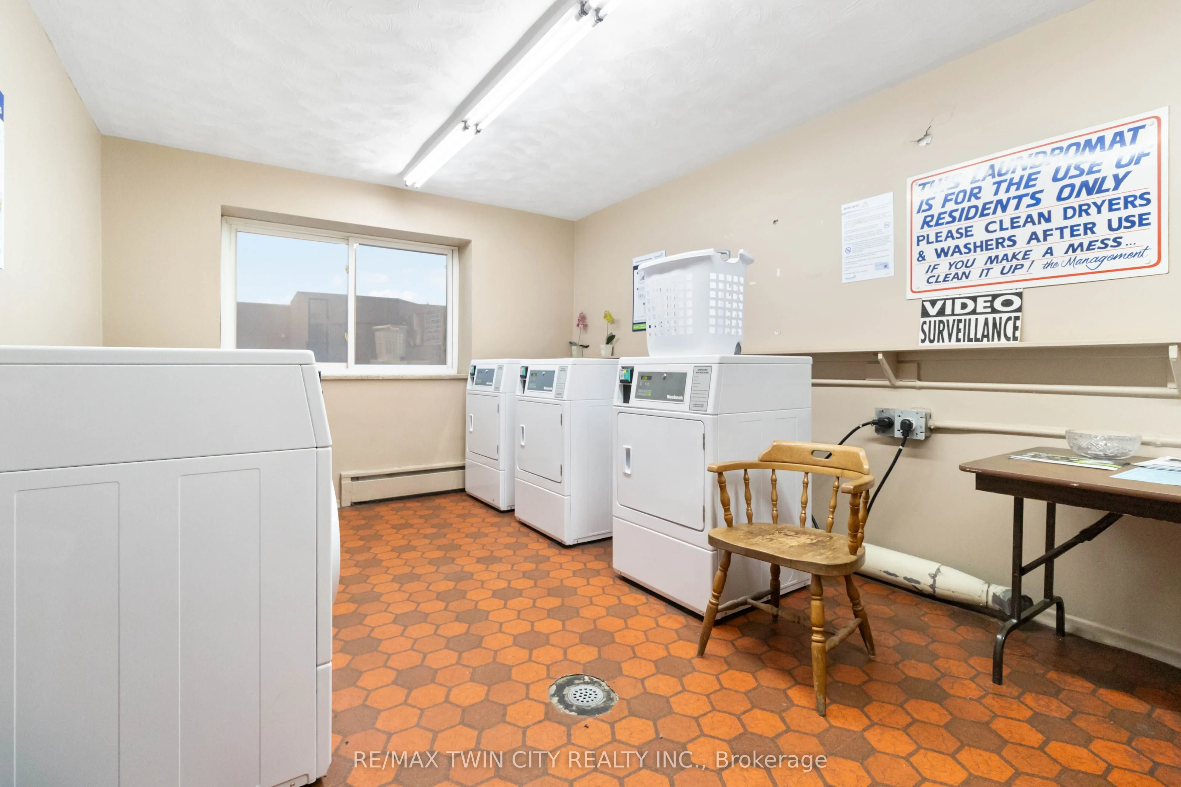 87 St George Street, #604