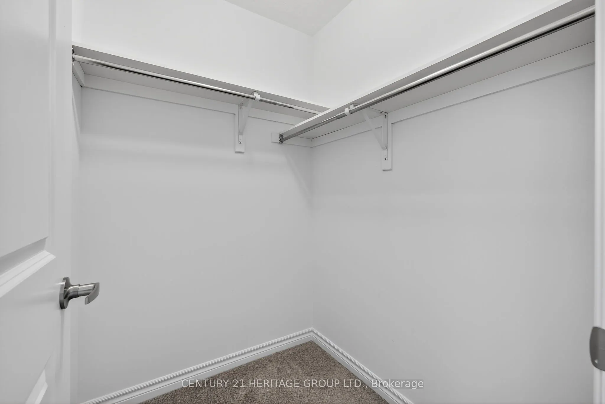 102 Stocks Avenue