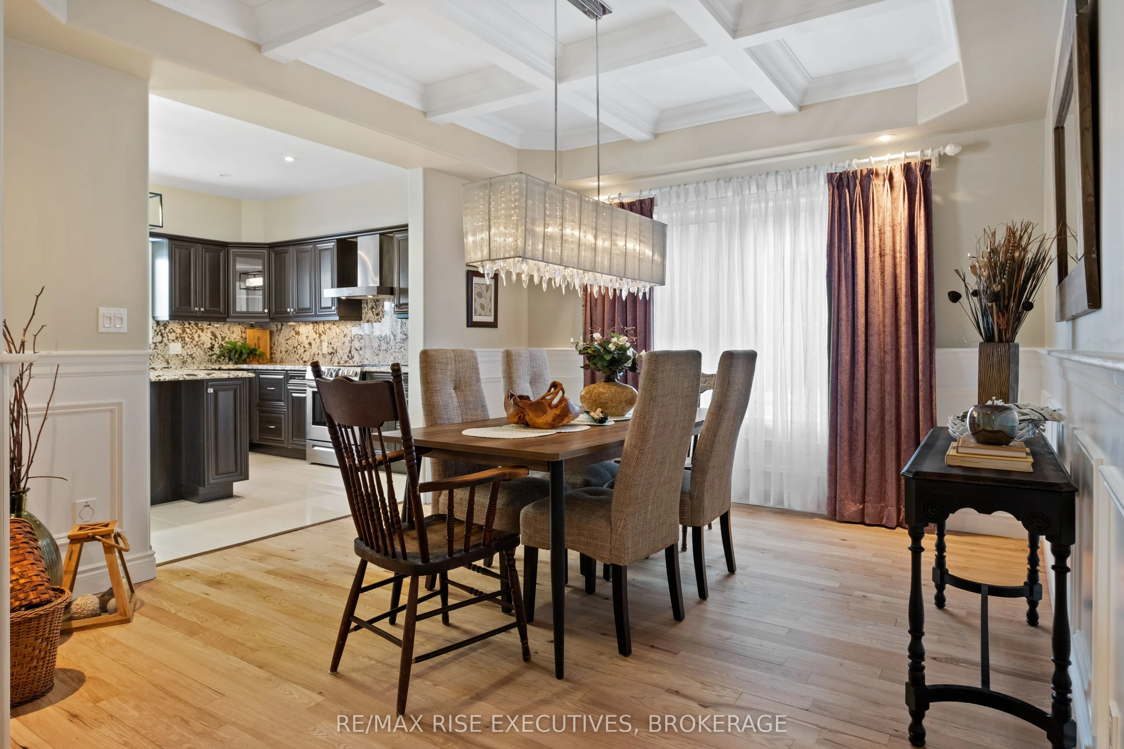 734 Kananaskis Drive