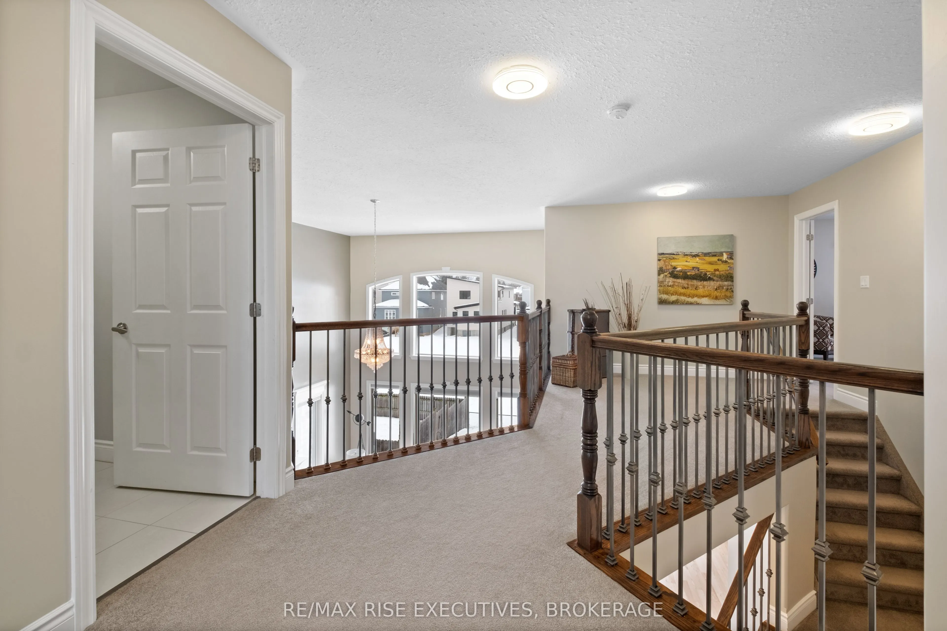 734 Kananaskis Drive