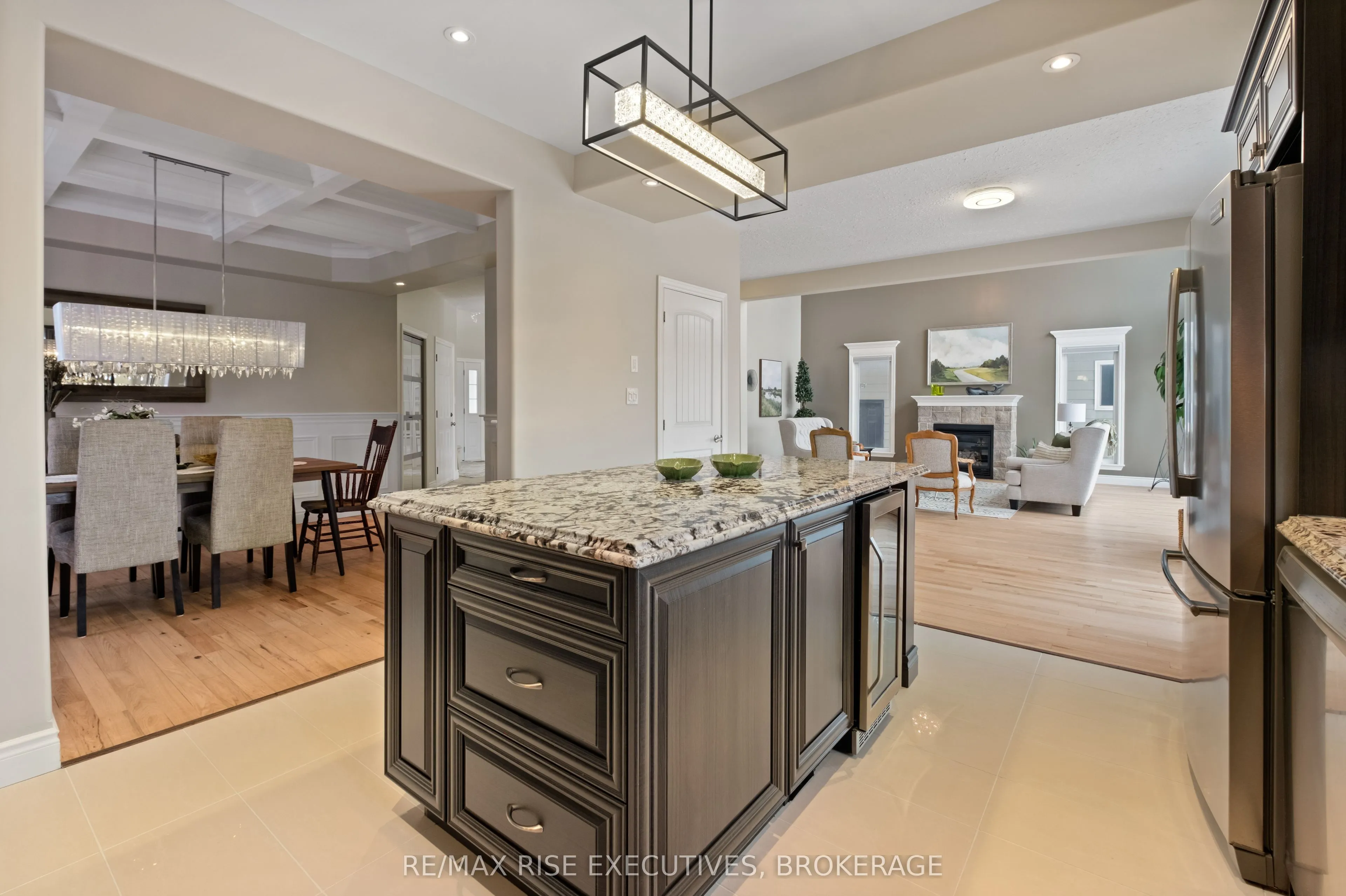 734 Kananaskis Drive
