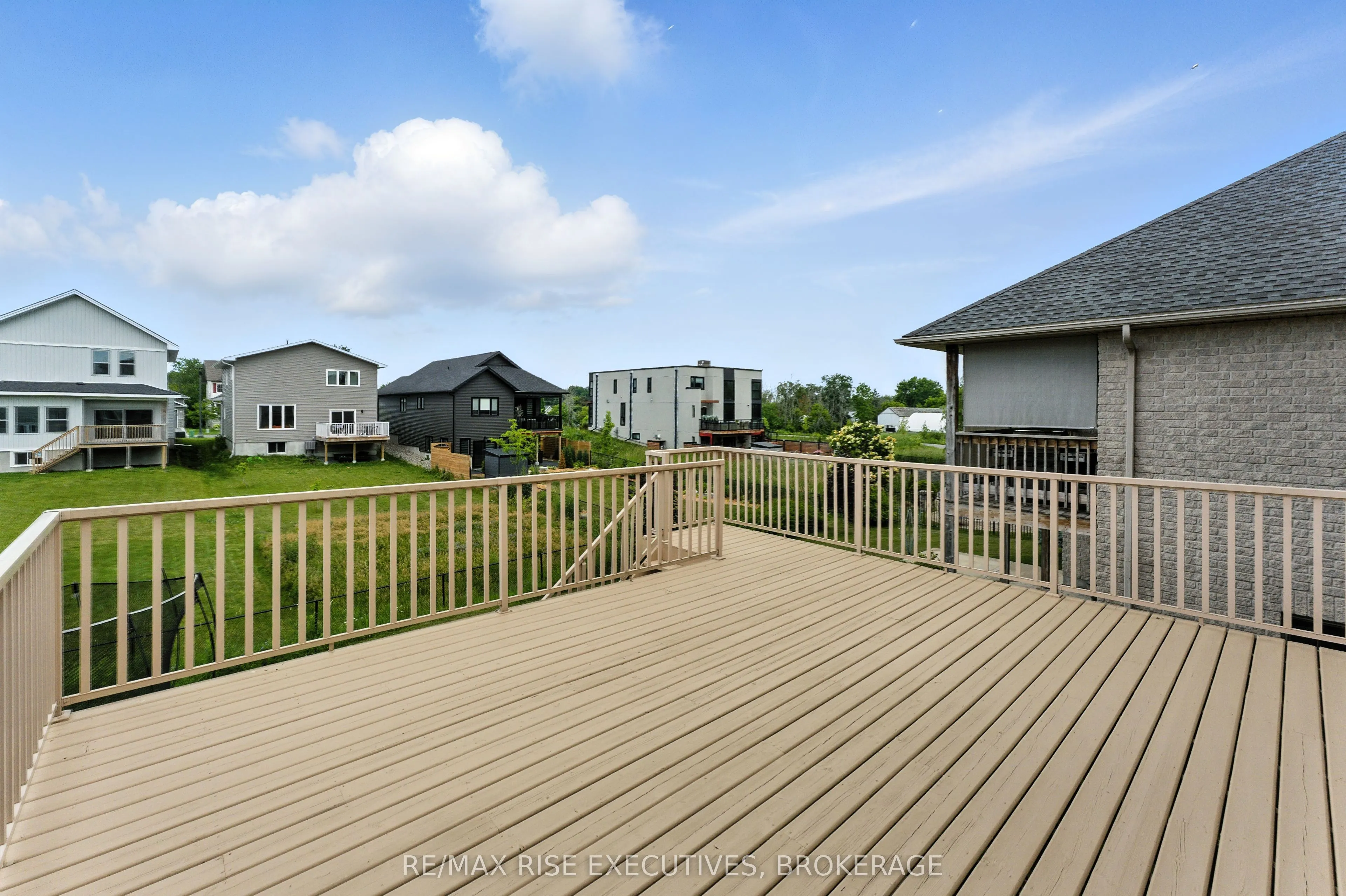 734 Kananaskis Drive
