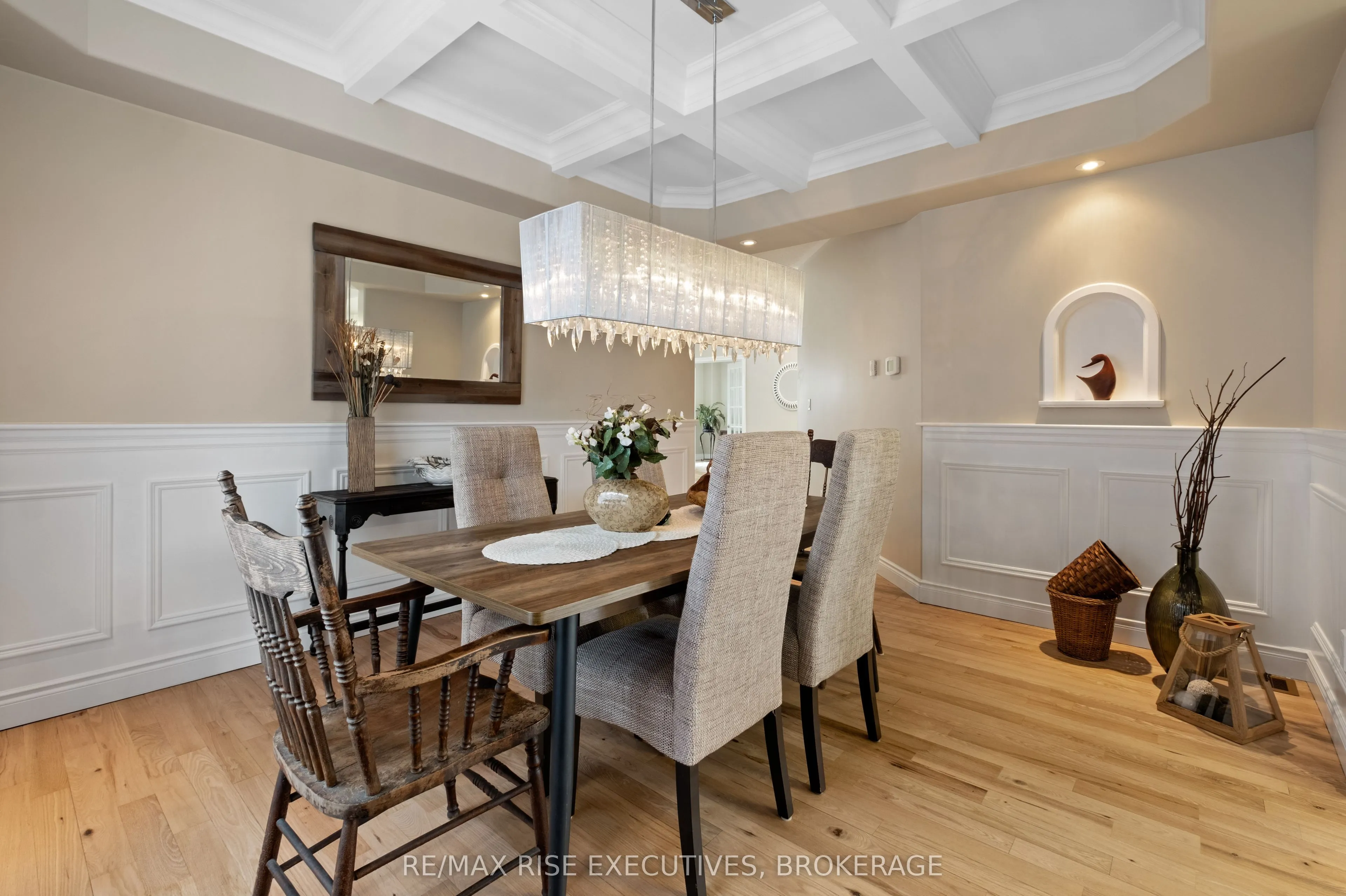 734 Kananaskis Drive