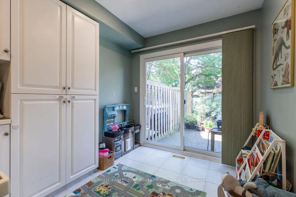 10 Huntingwood Avenue, #20