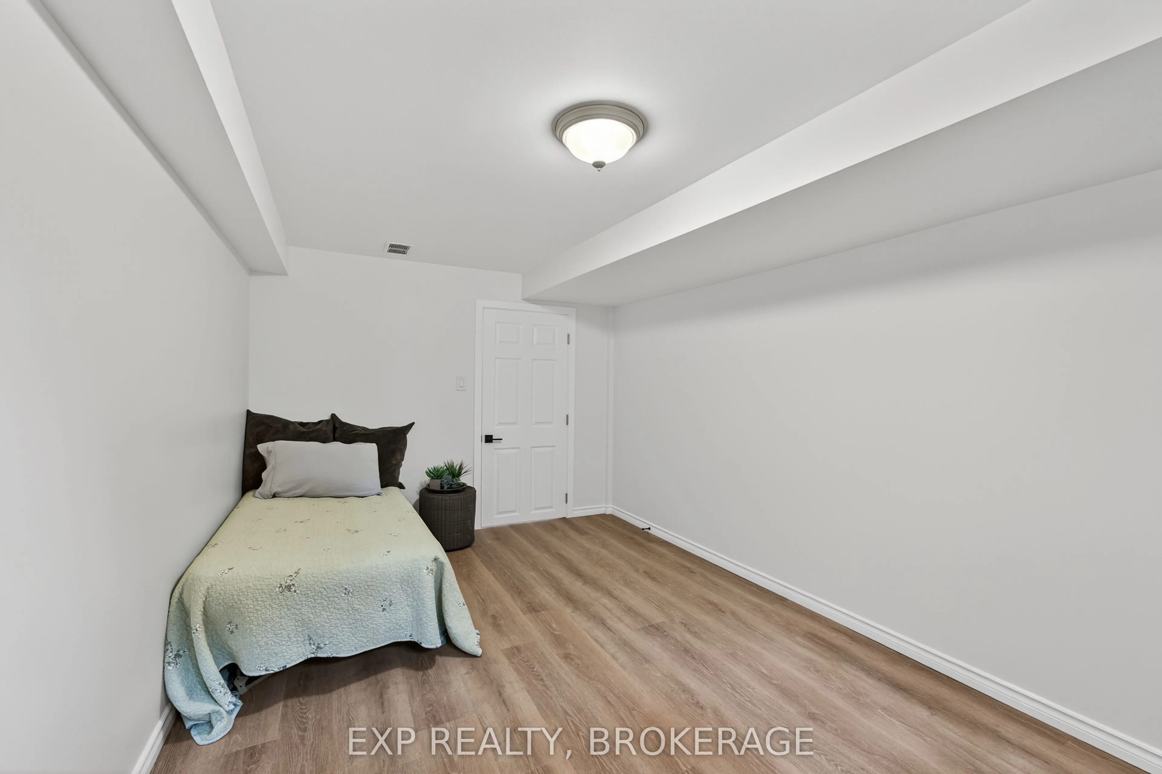 550 Barnsley Crescent