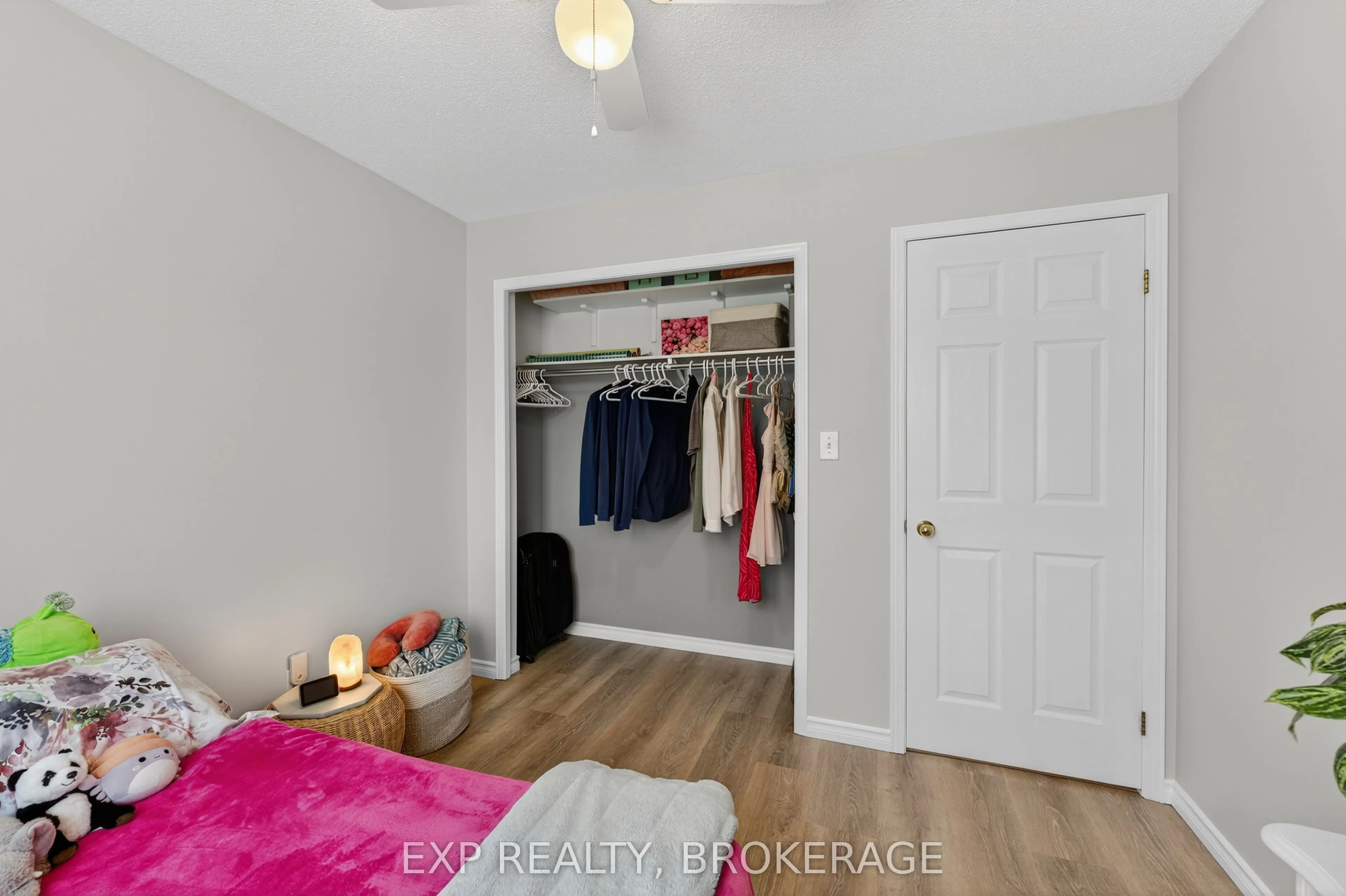 550 Barnsley Crescent