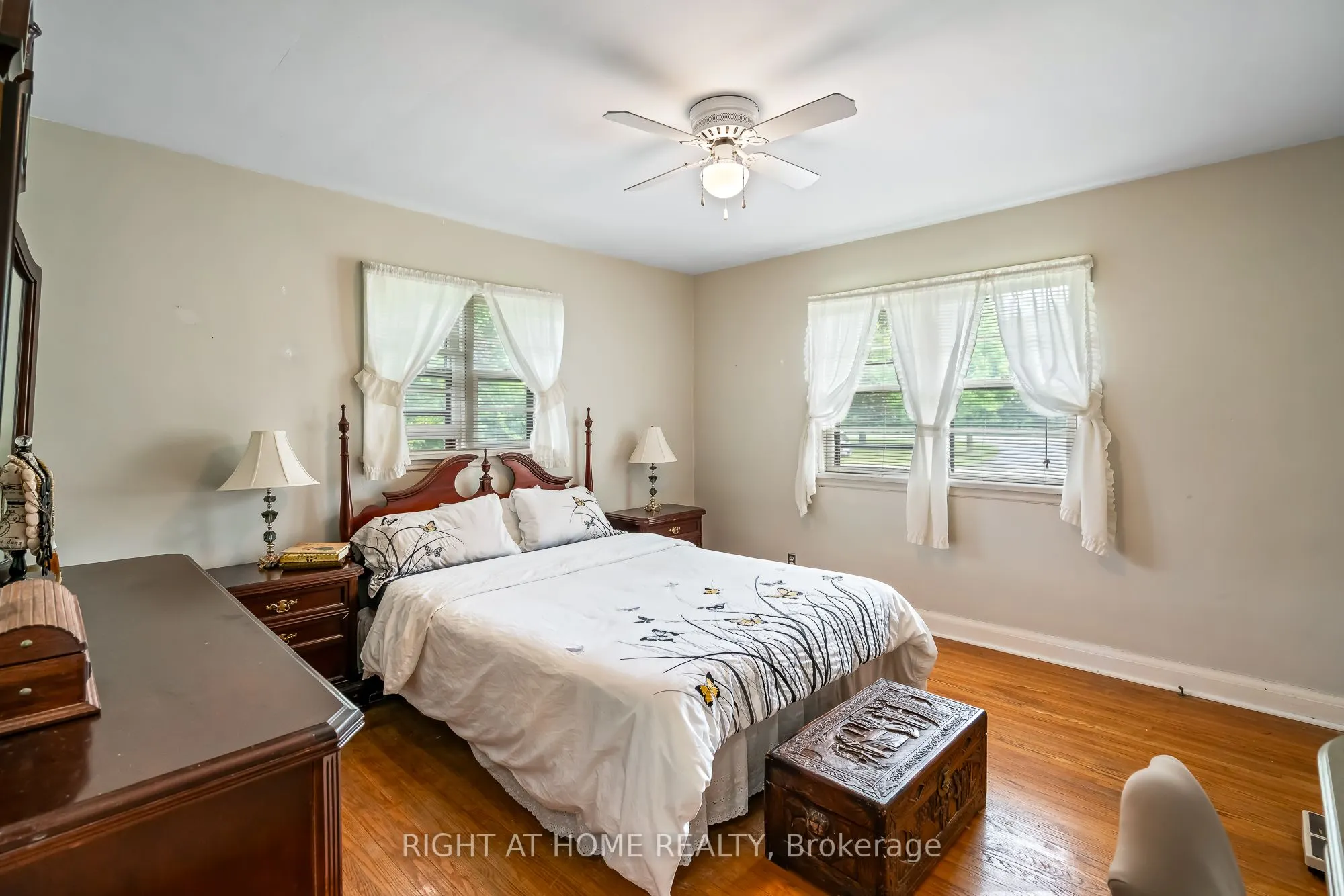 15756 Niagara Parkway