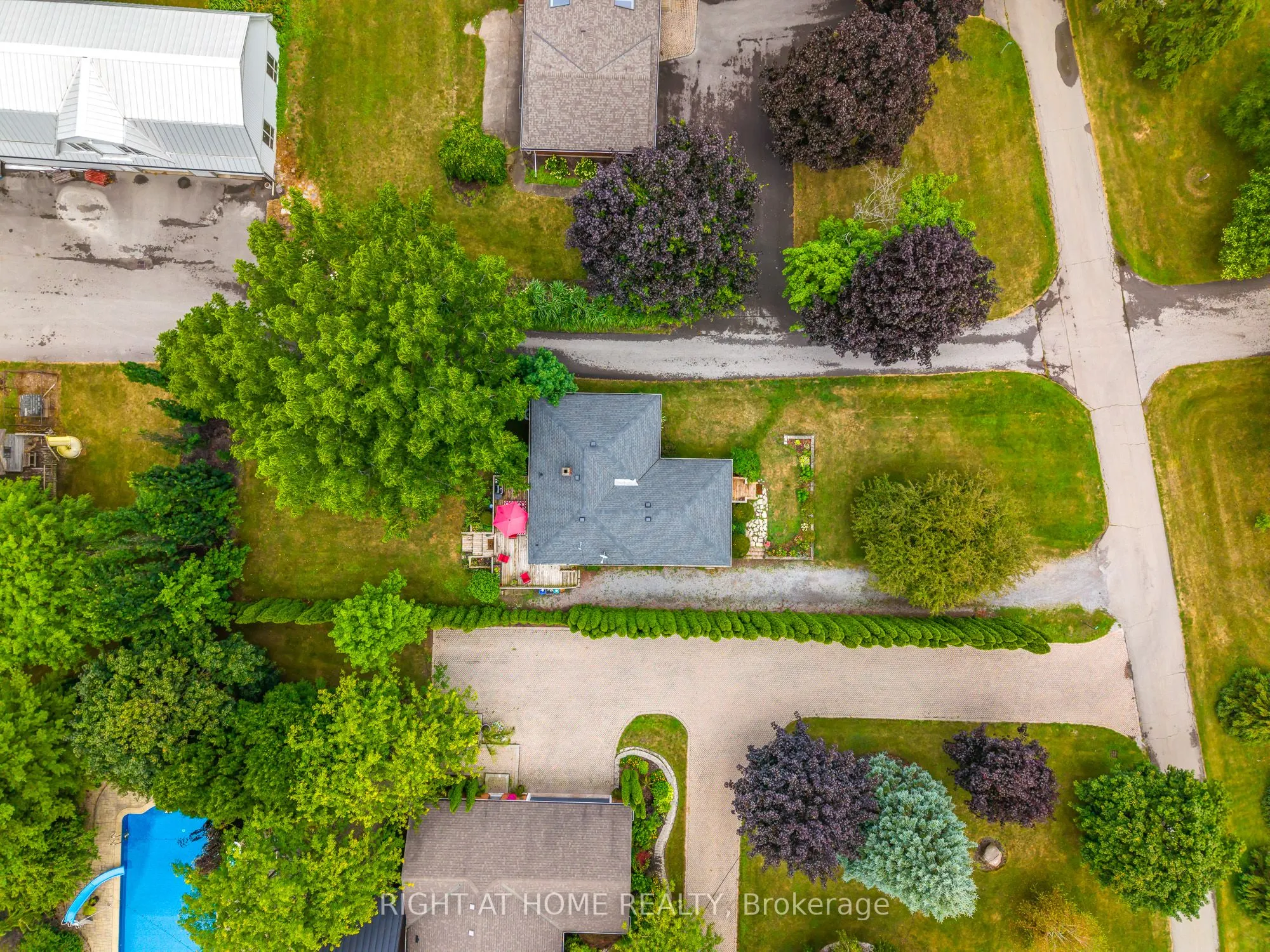 15756 Niagara Parkway