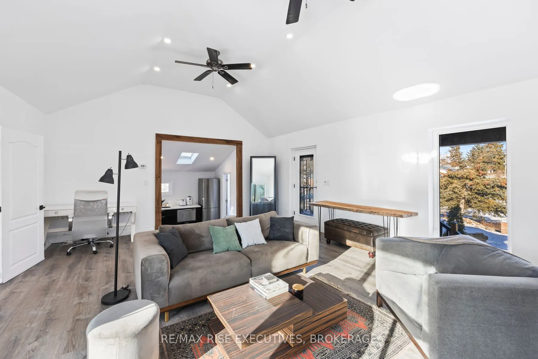 10 Greer Street