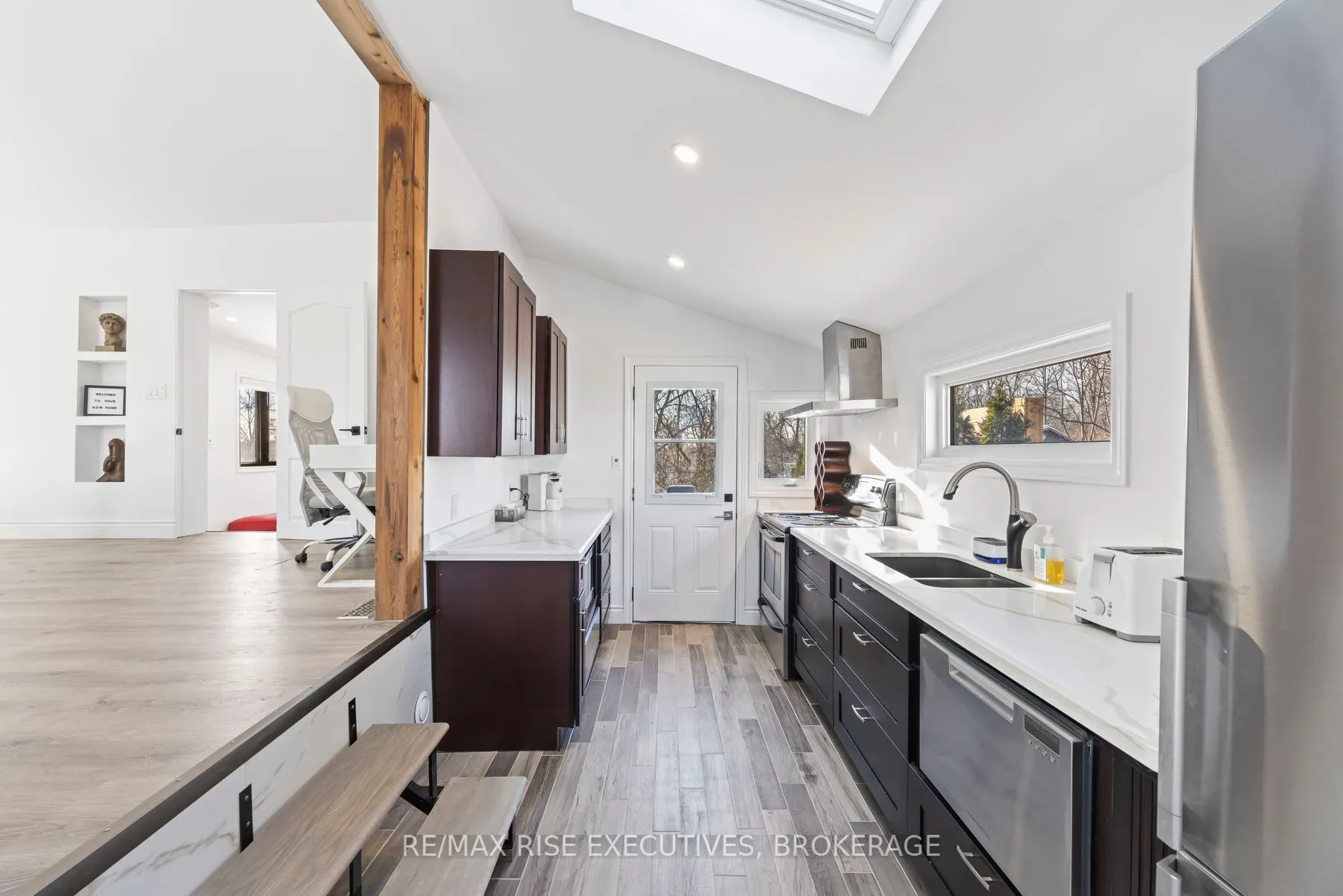 10 Greer Street