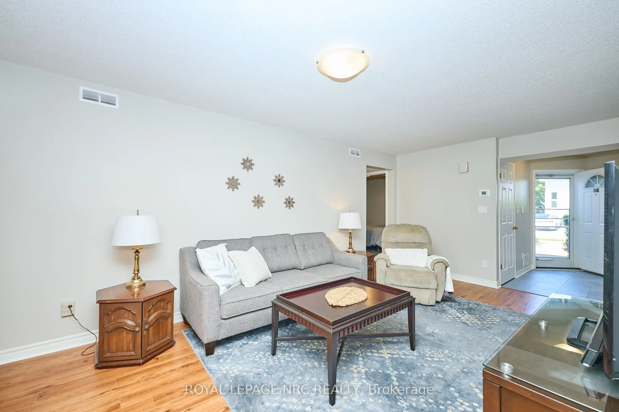 185 Dorchester Boulevard, #108