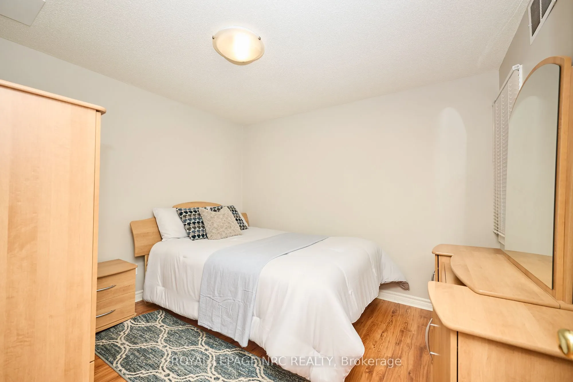 185 Dorchester Boulevard, #108