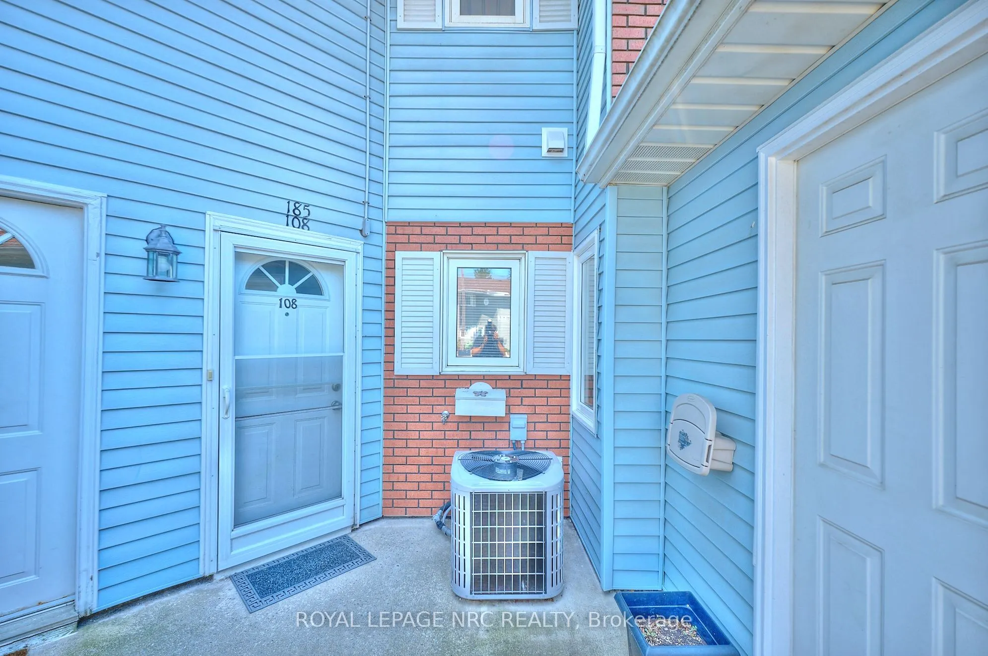 185 Dorchester Boulevard, #108