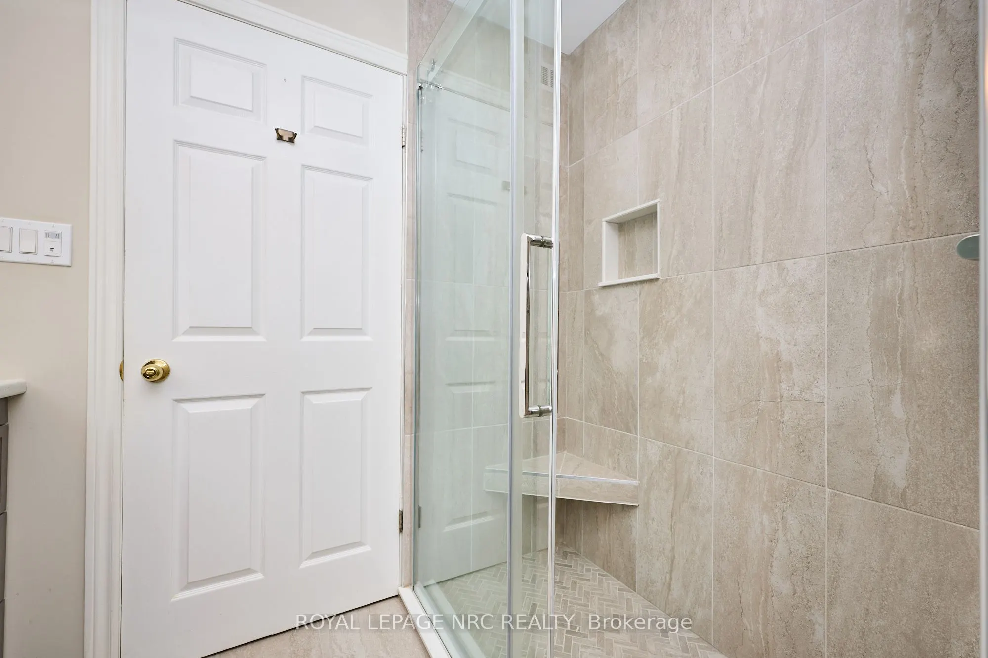 185 Dorchester Boulevard, #108