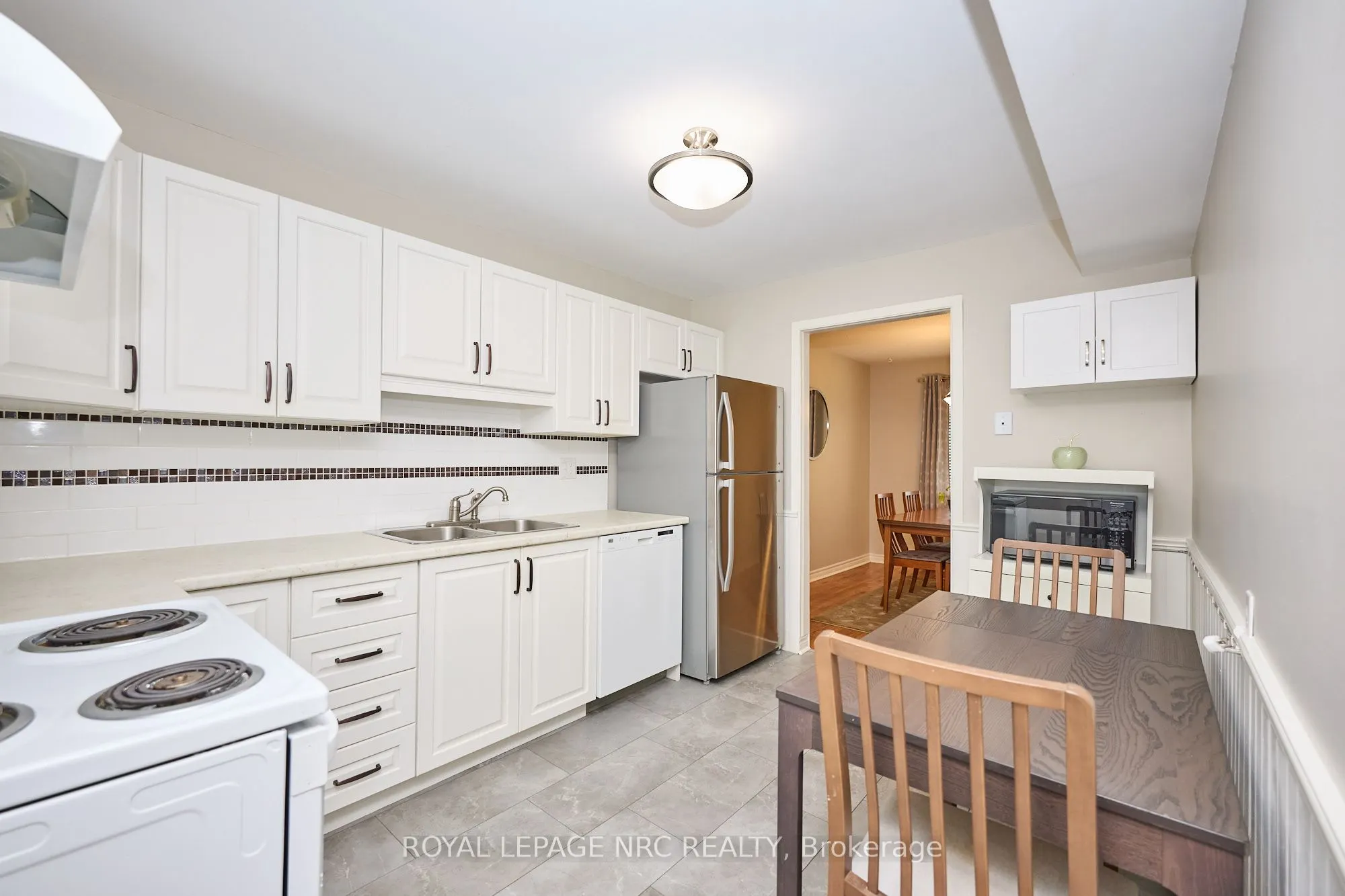 185 Dorchester Boulevard, #108