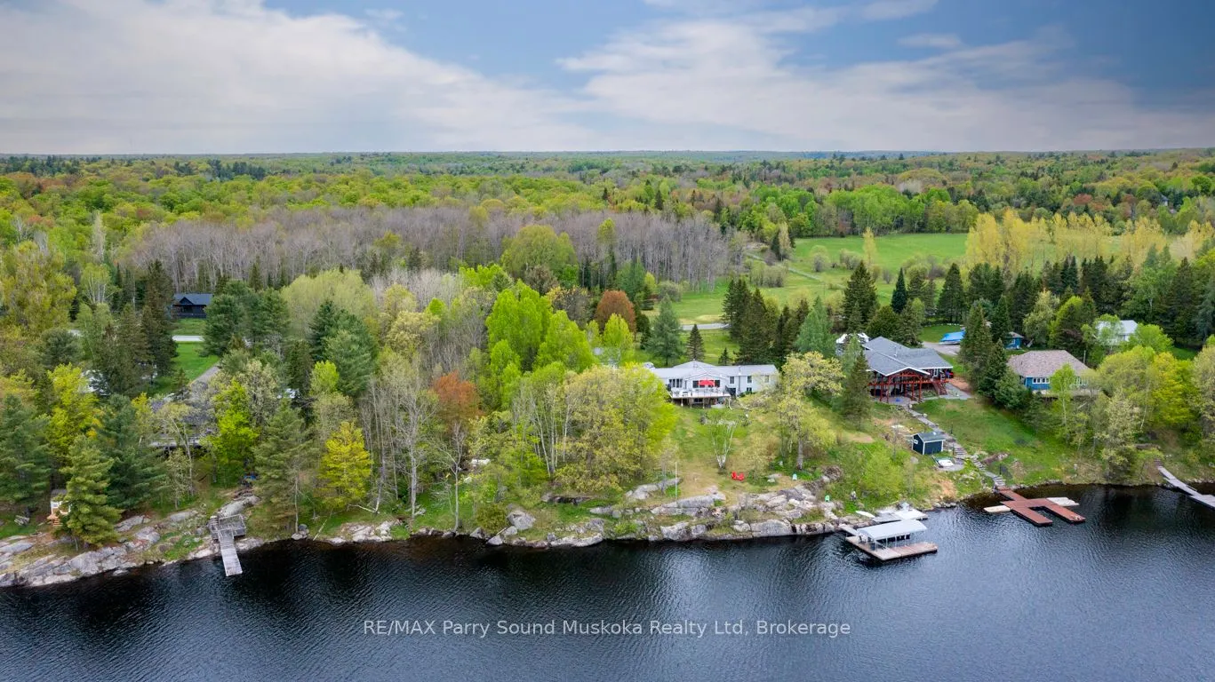 28 Lakeside Drive