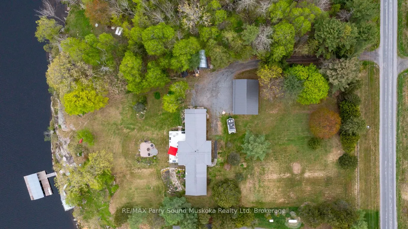 28 Lakeside Drive