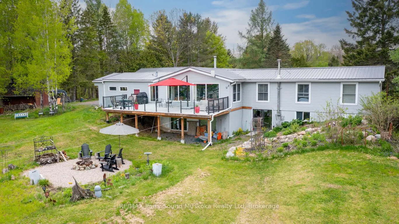 28 Lakeside Drive