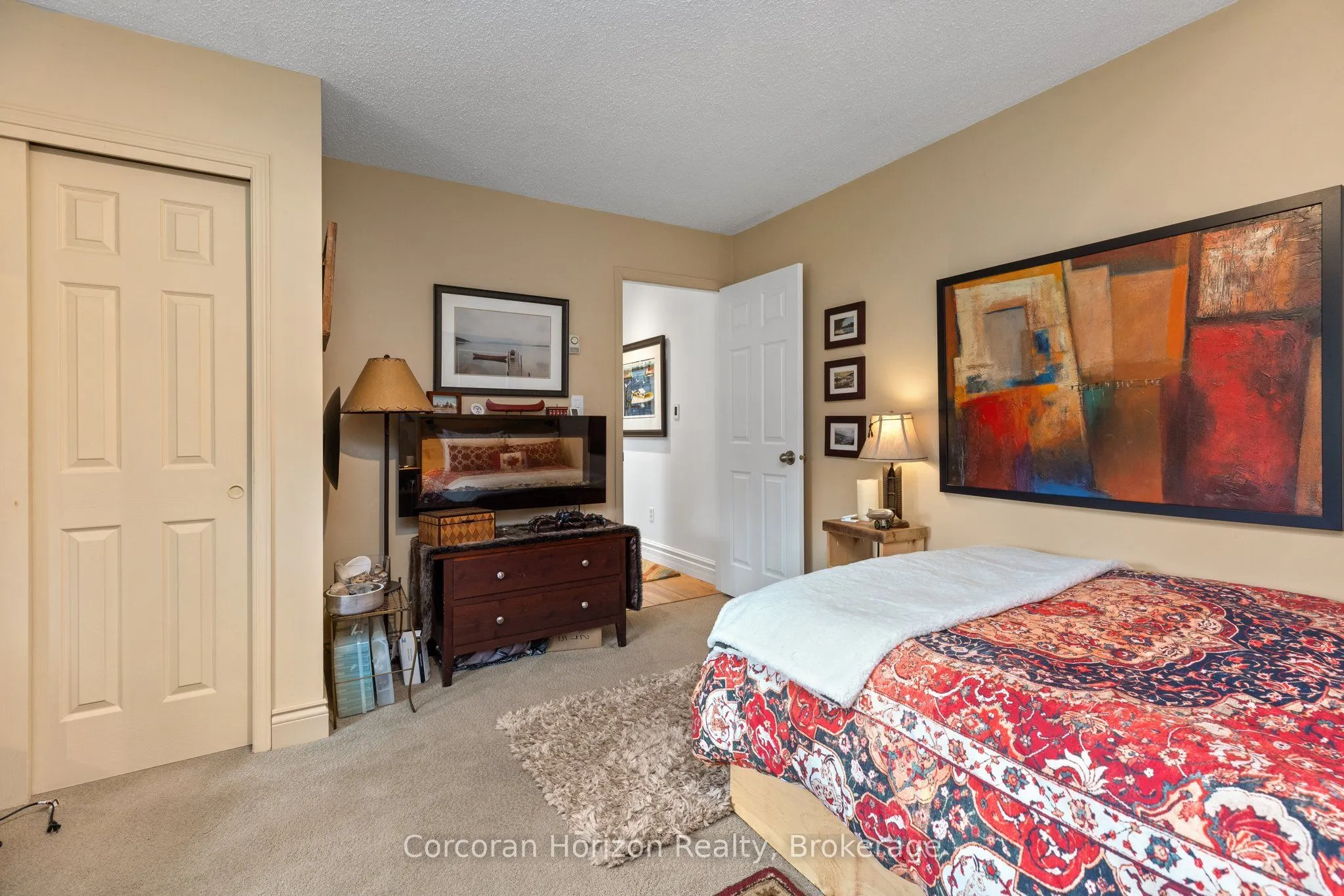 2517 HONEY HARBOUR Road
