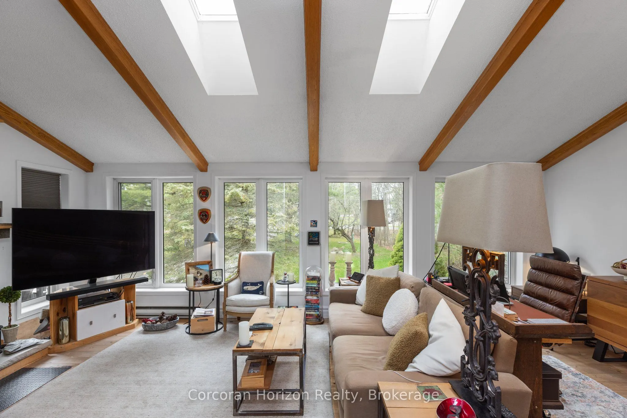2517 HONEY HARBOUR Road