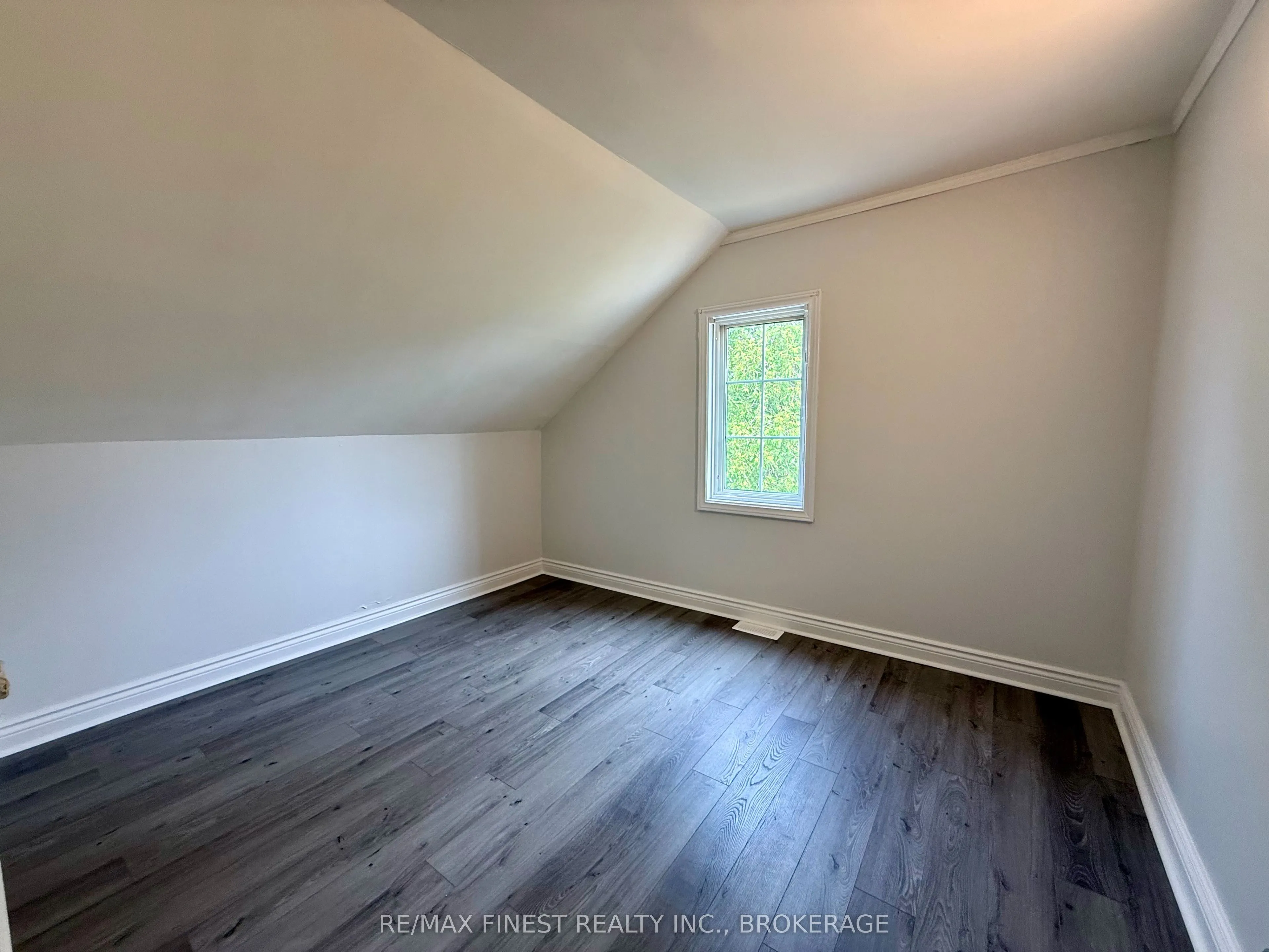 6 Greer Street
