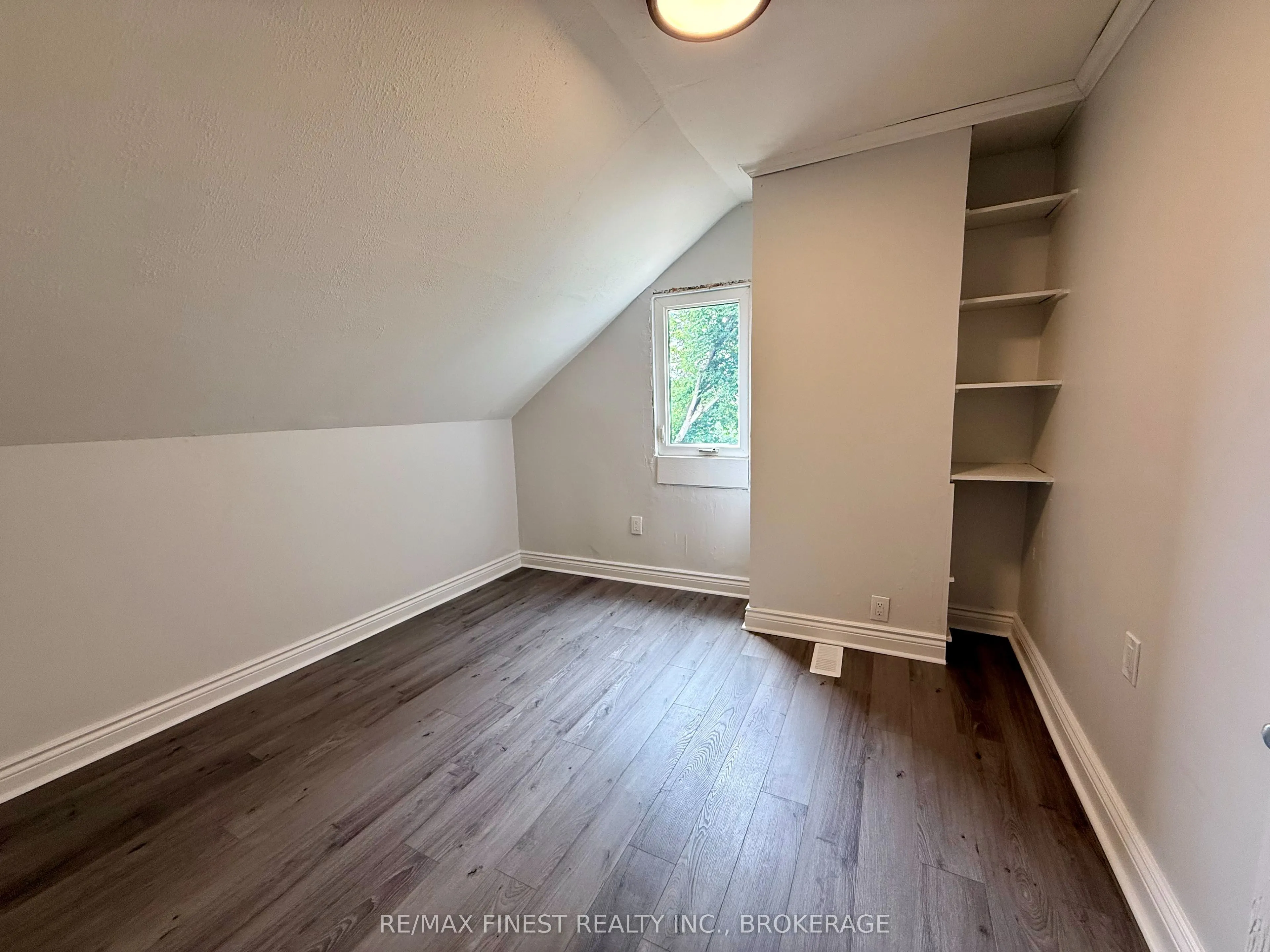 6 Greer Street