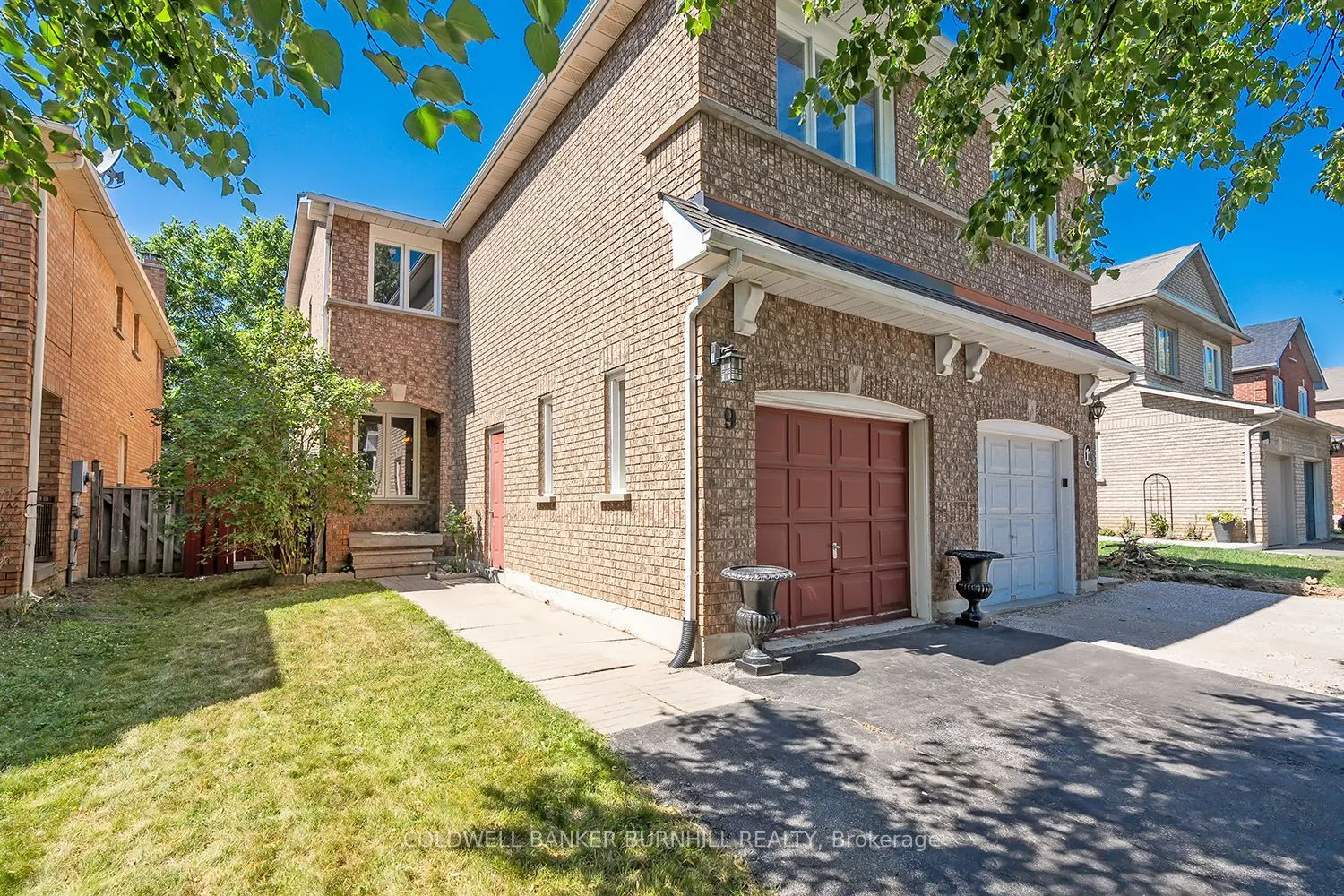 9 Wakefield Lane