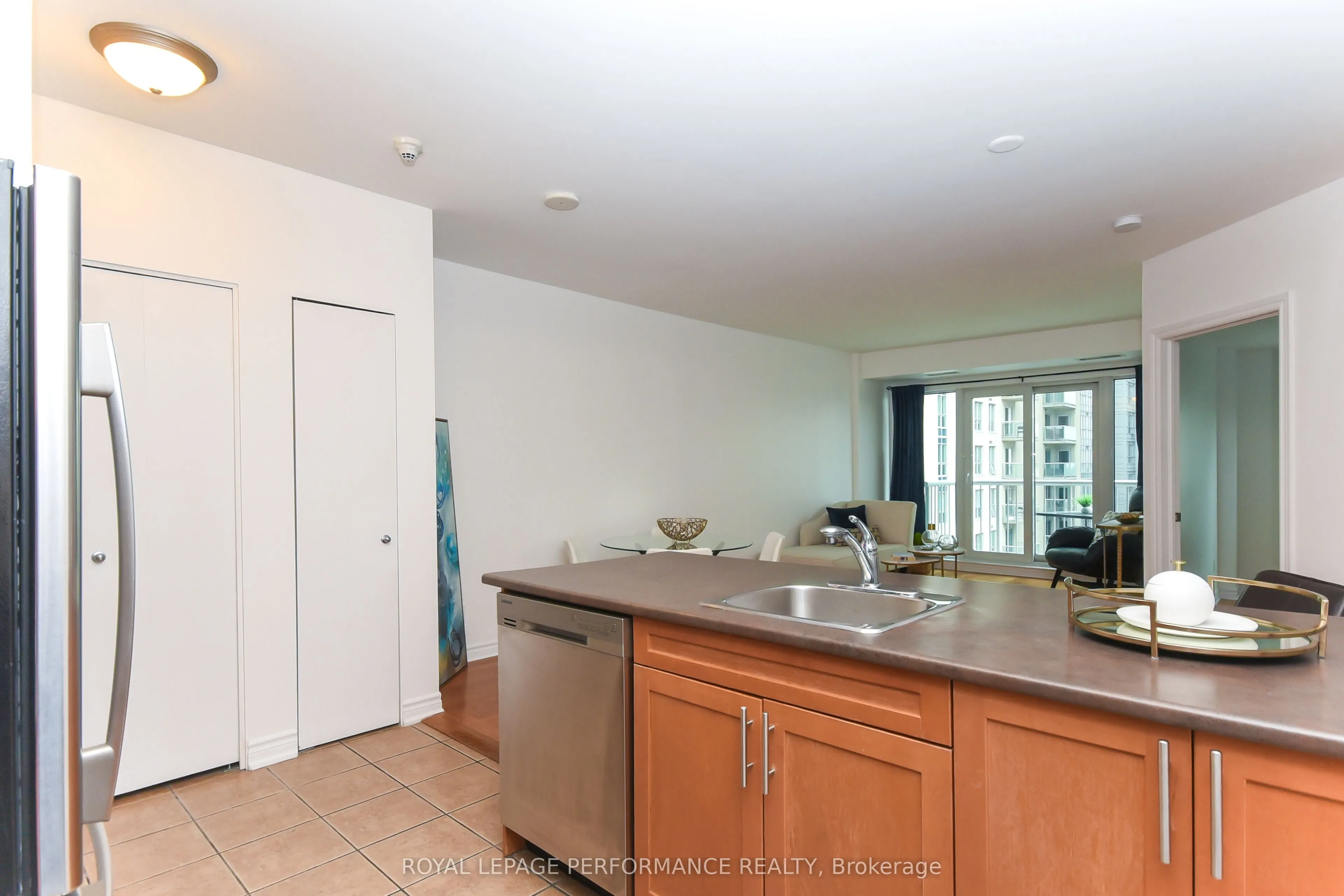 234 Rideau Street, #1107