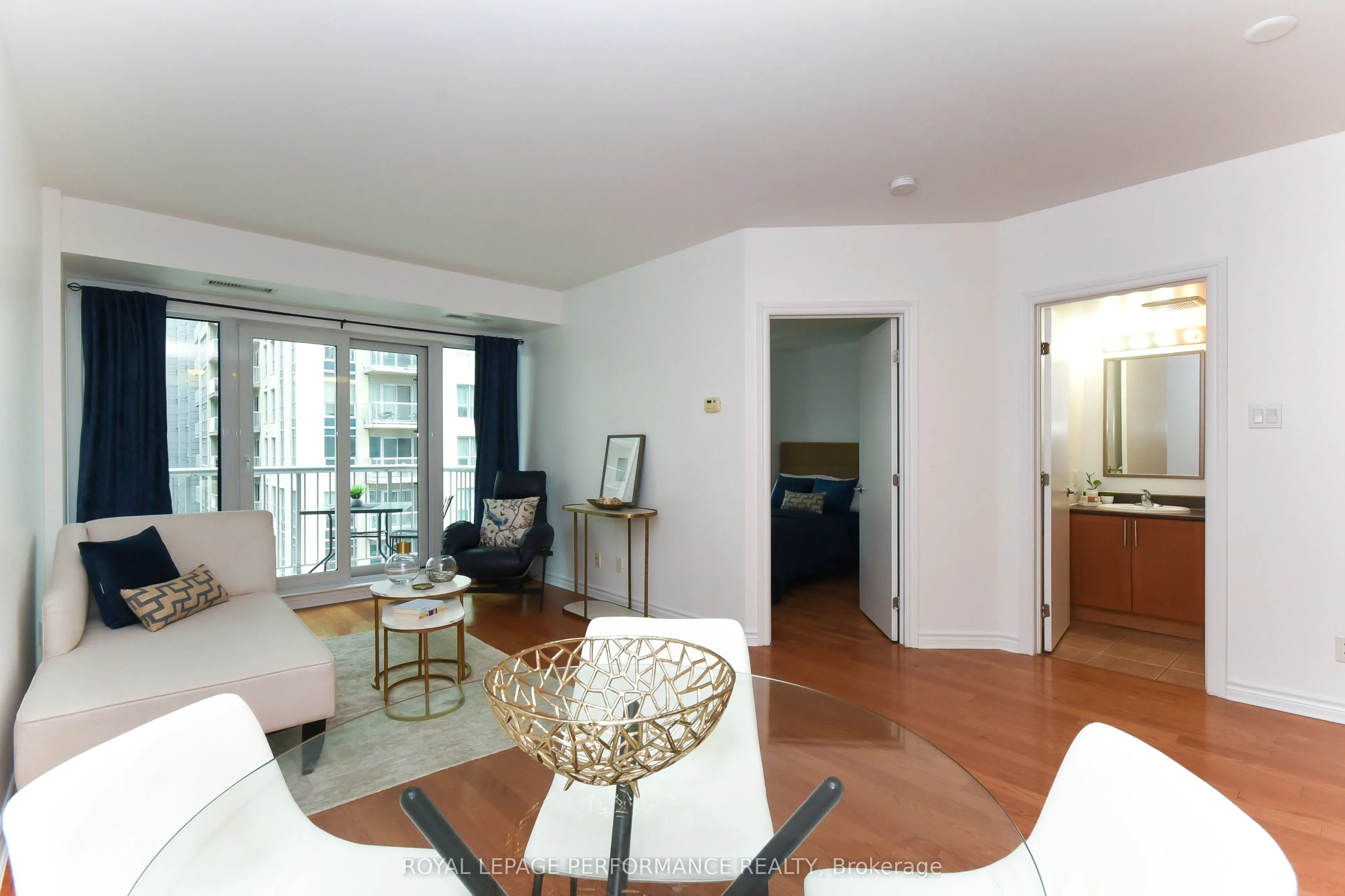234 Rideau Street, #1107