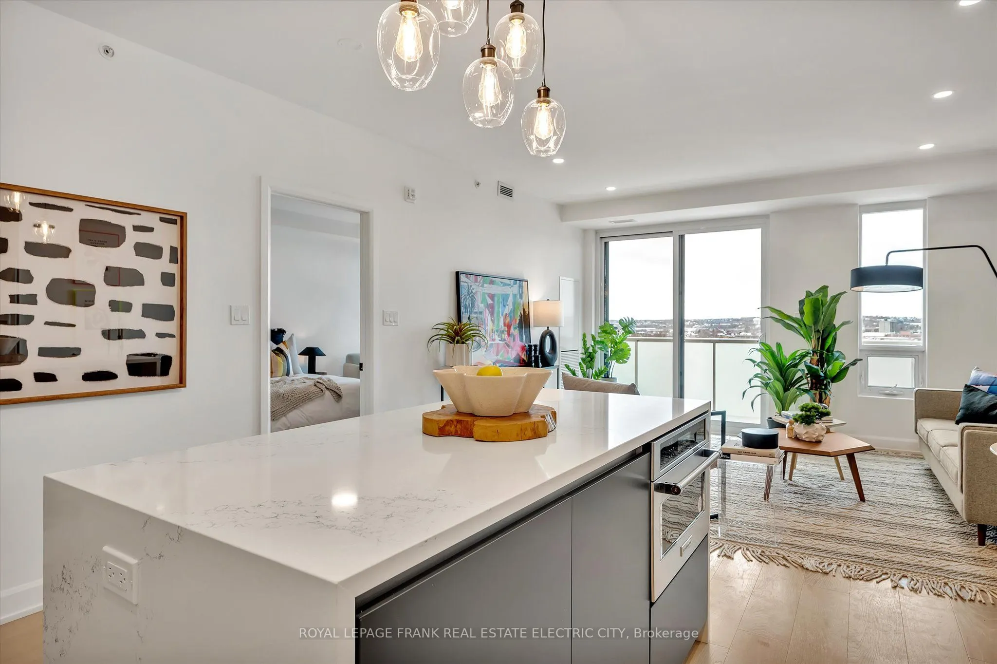 195 Hunter Street E, #502