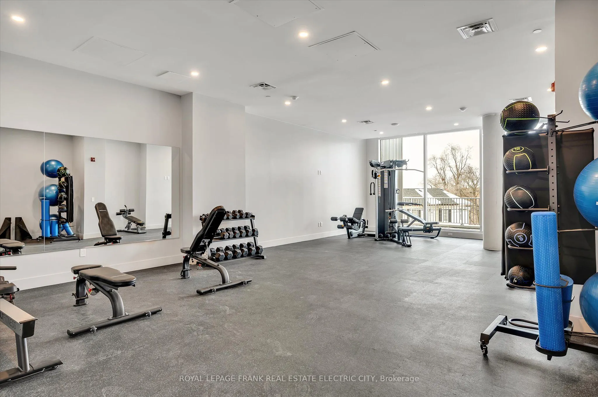 195 Hunter Street E, #502