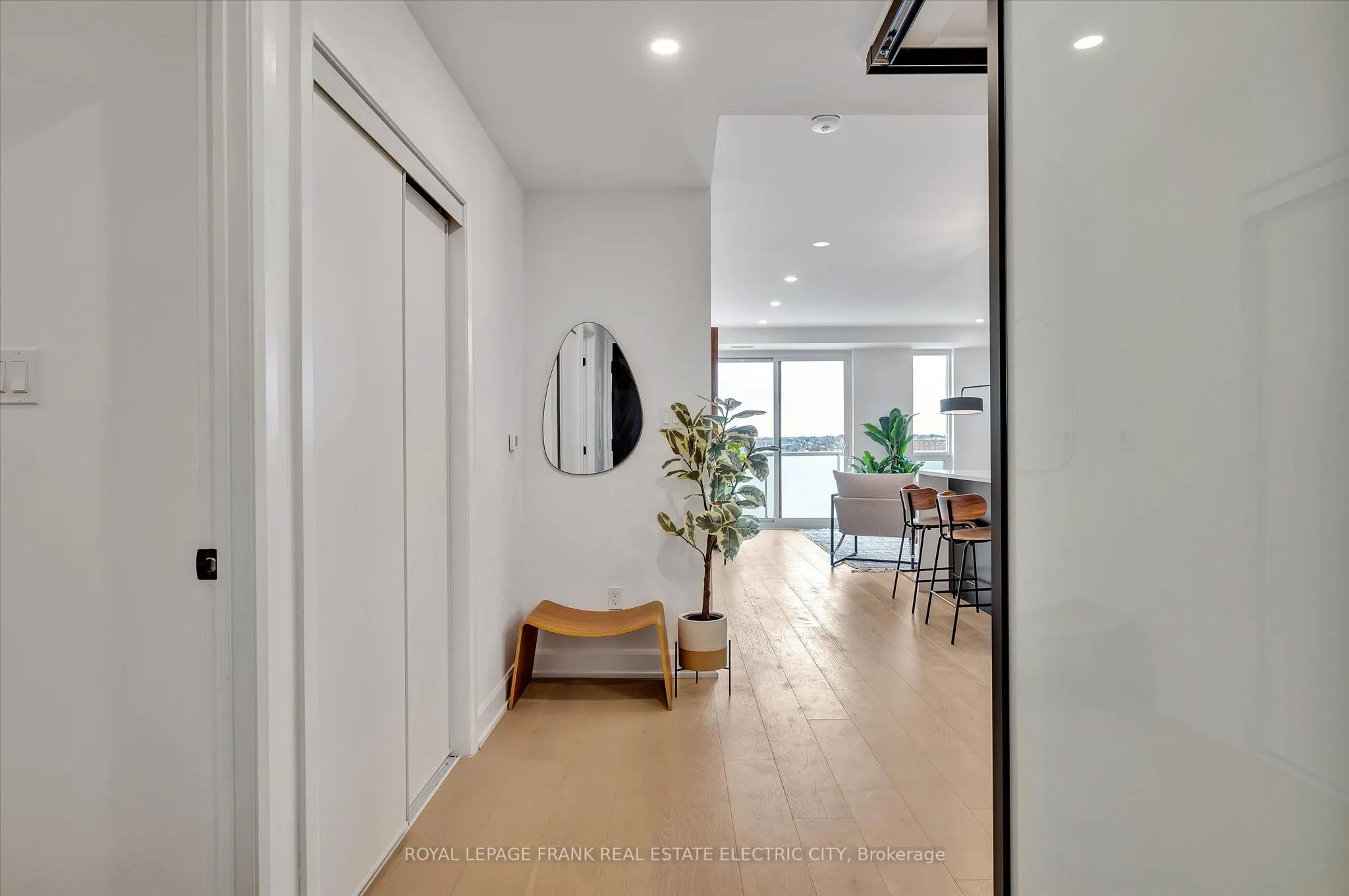 195 Hunter Street E, #502