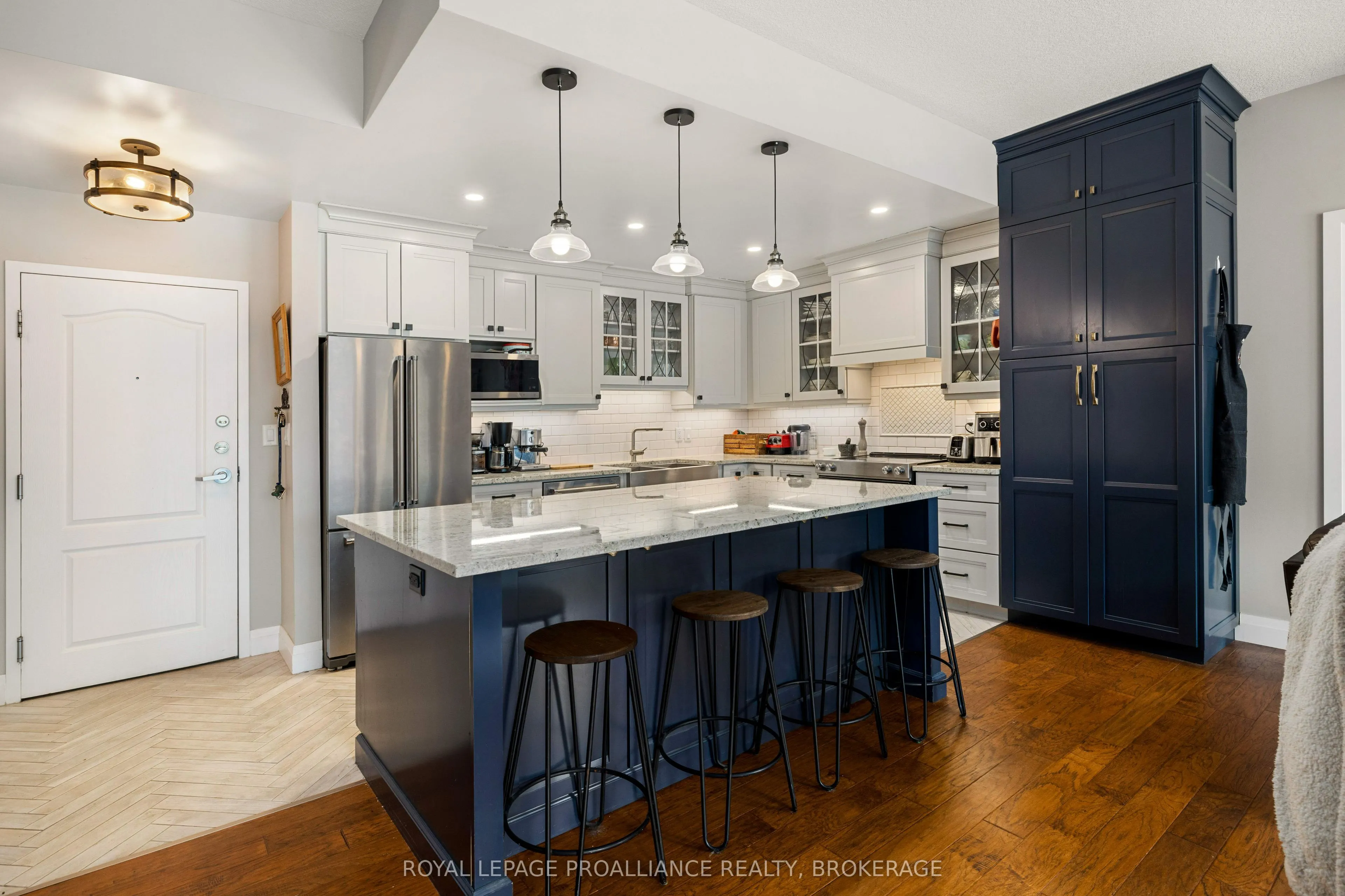350 Wellington Street, #205