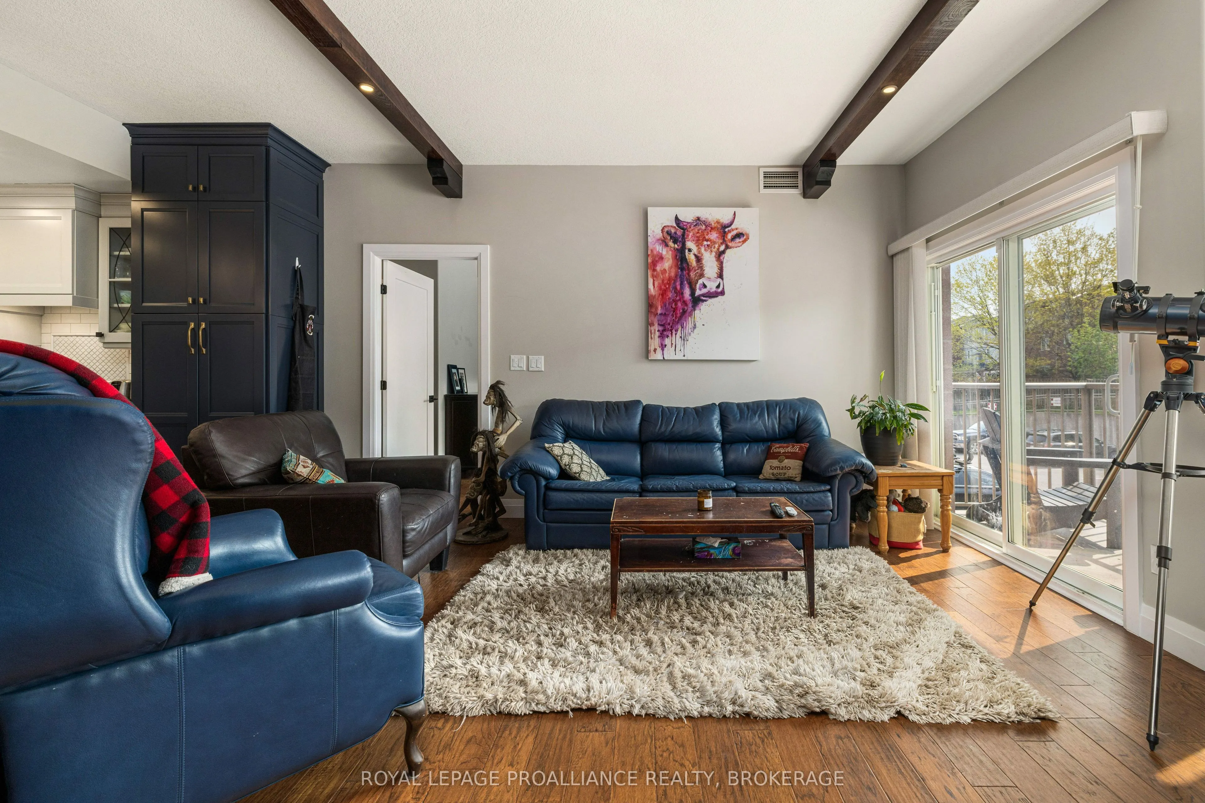 350 Wellington Street, #205