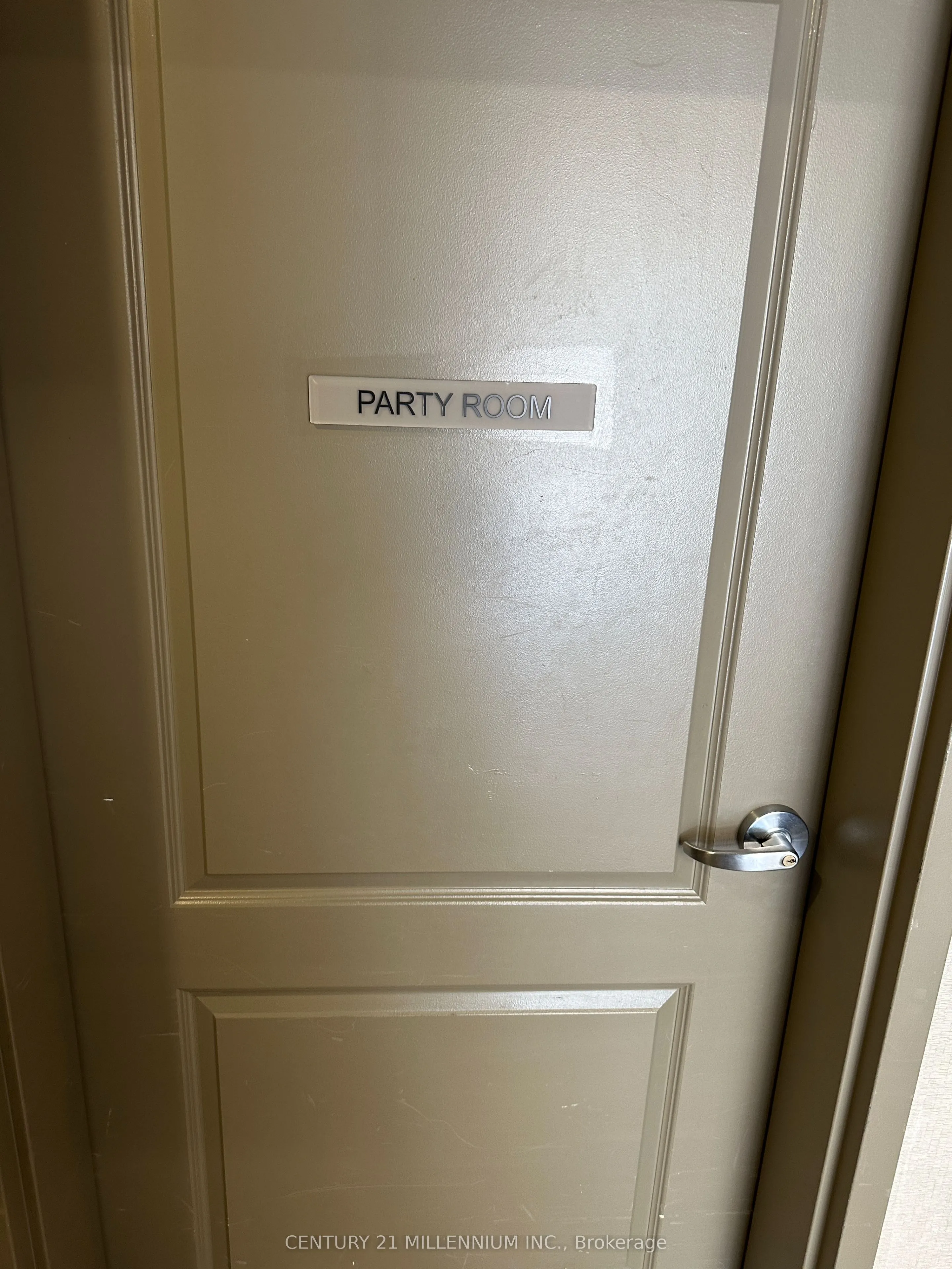 101 Shoreview Place, #620