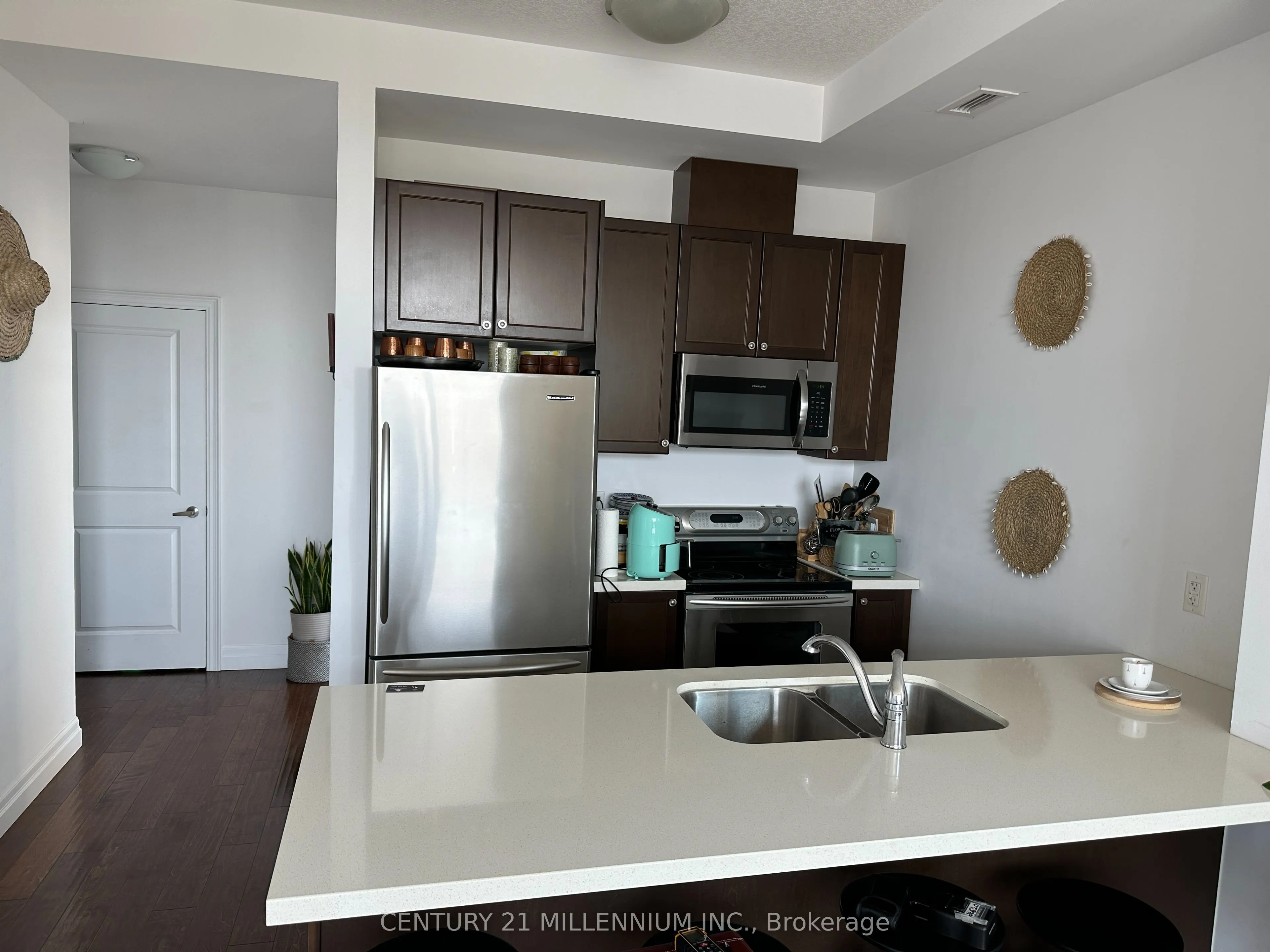 101 Shoreview Place, #620