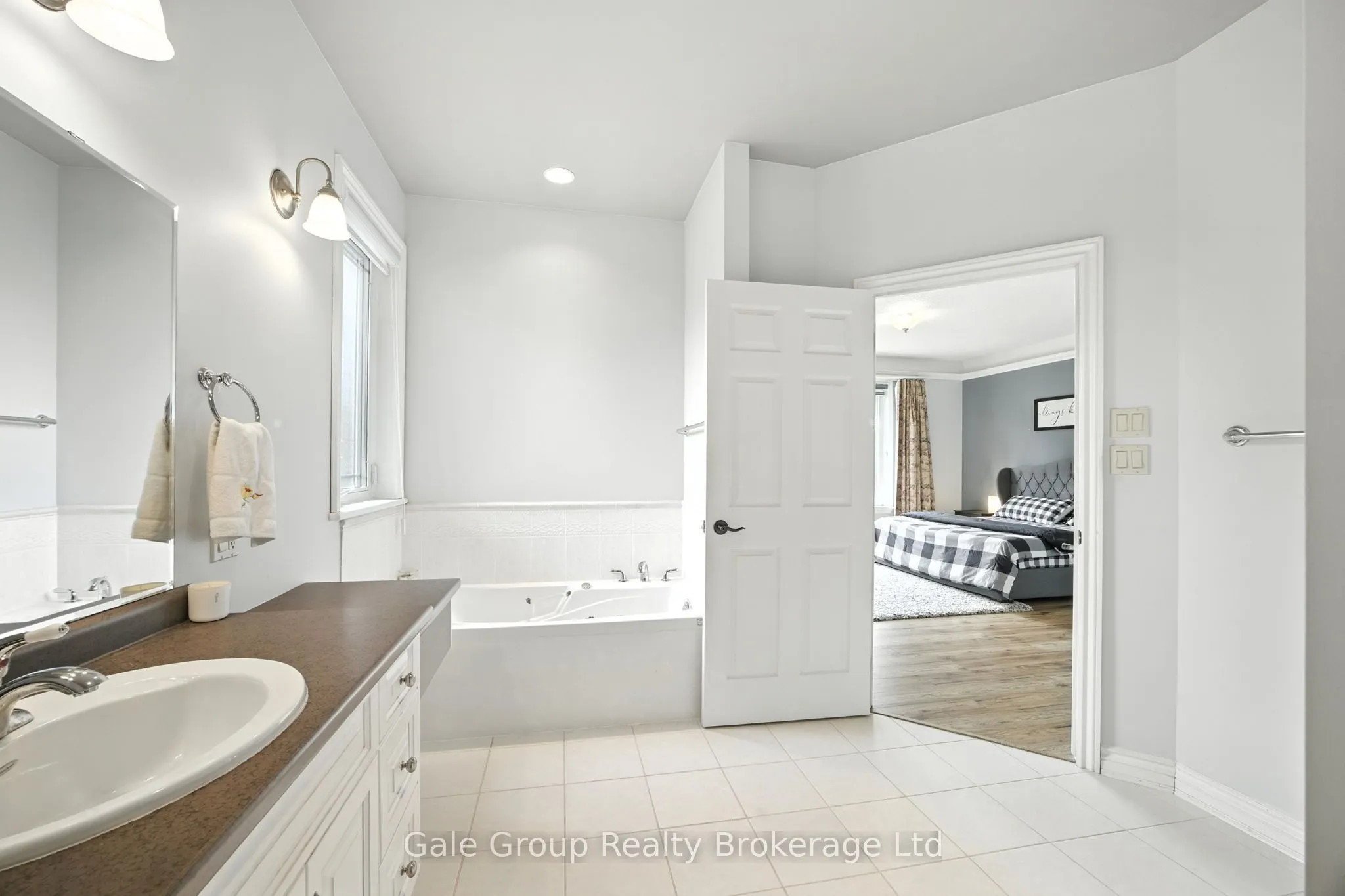 595479 HWY 59, Woodstock Highway