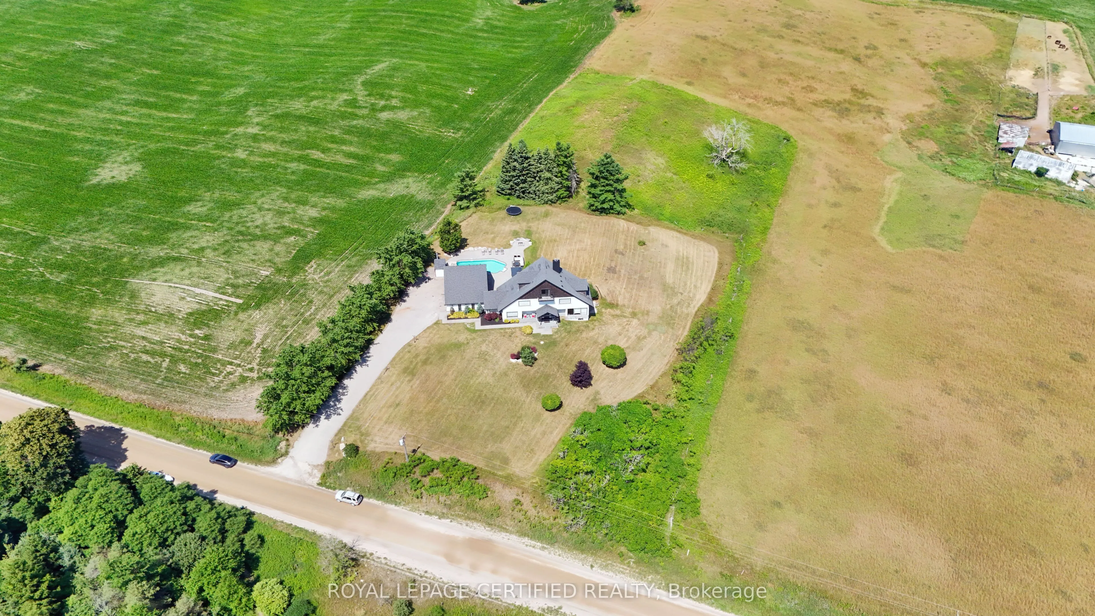 9170 Sideroad 27