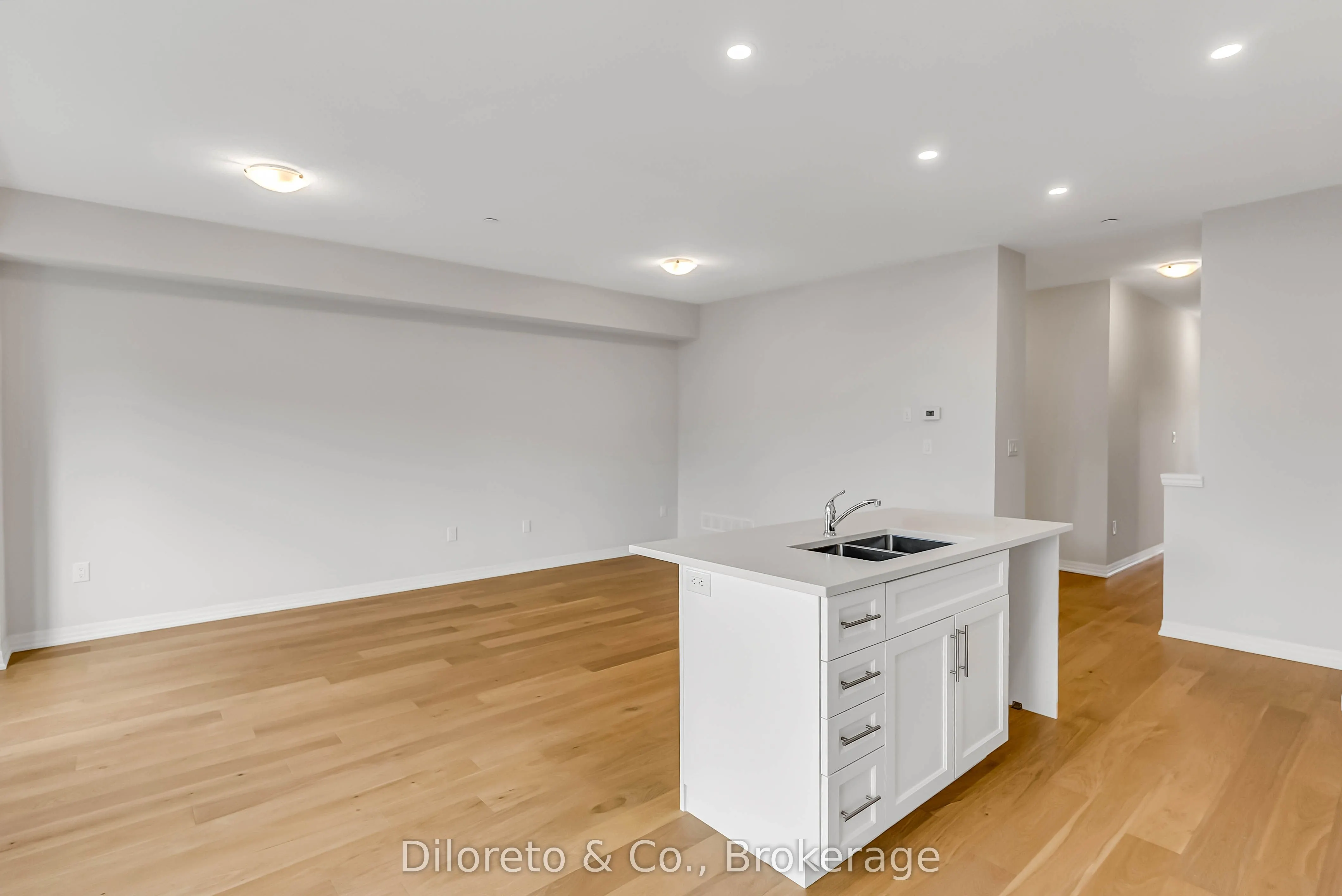 16 Bromley Drive