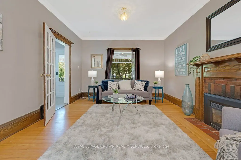 66 Brant Road S