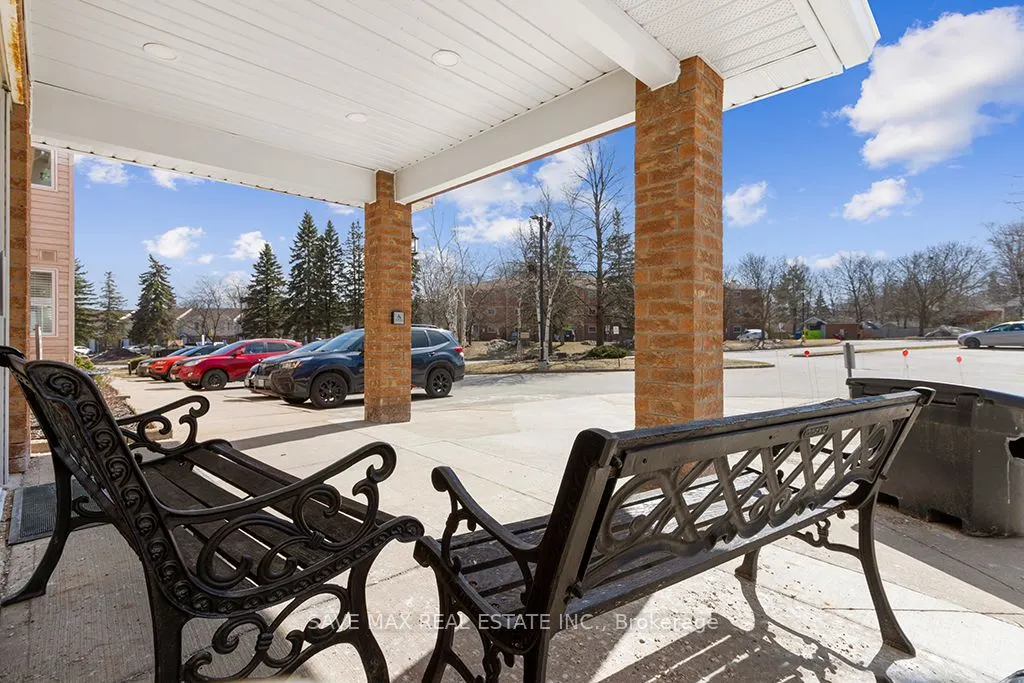 250 Robert Street, #310