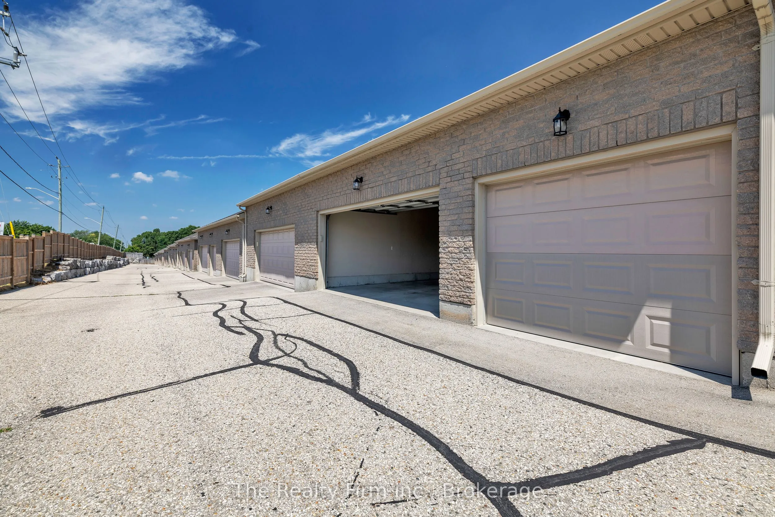 665 Southwood Way, #3