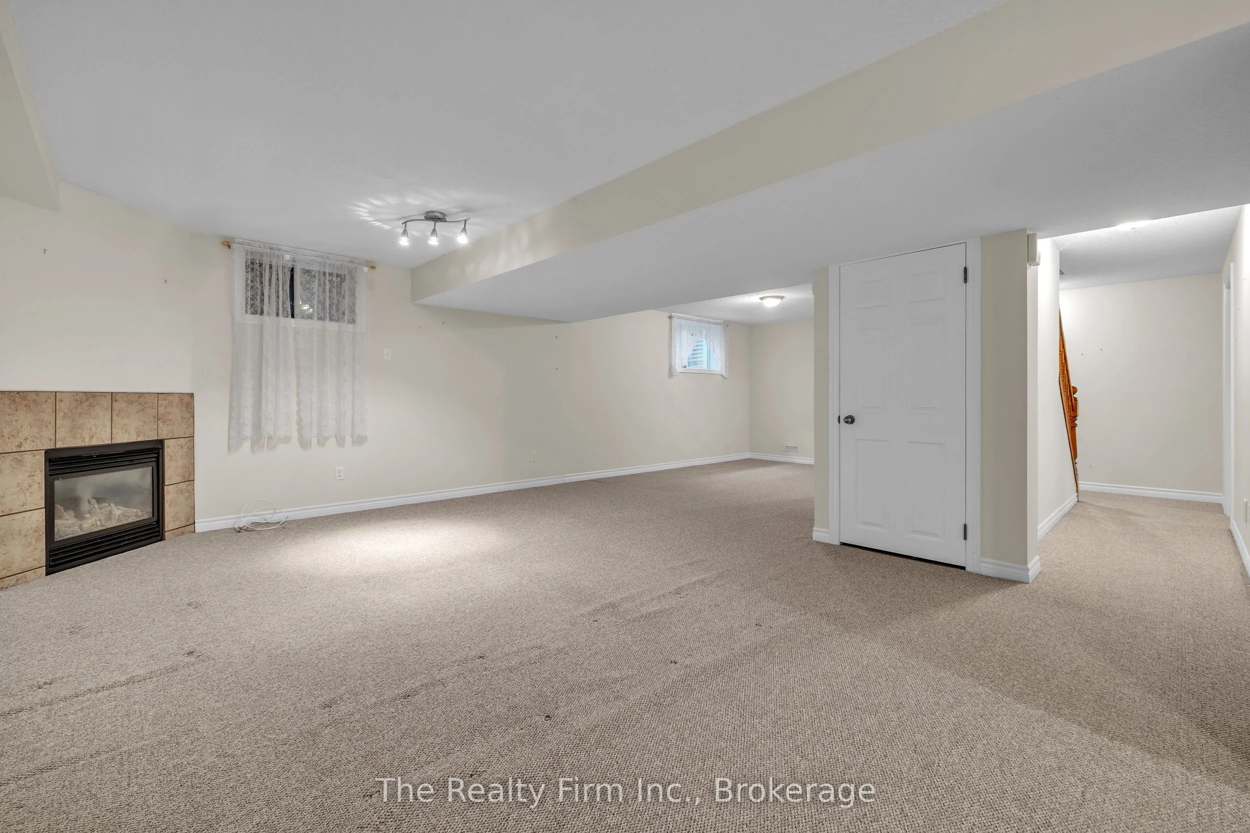 665 Southwood Way, #3