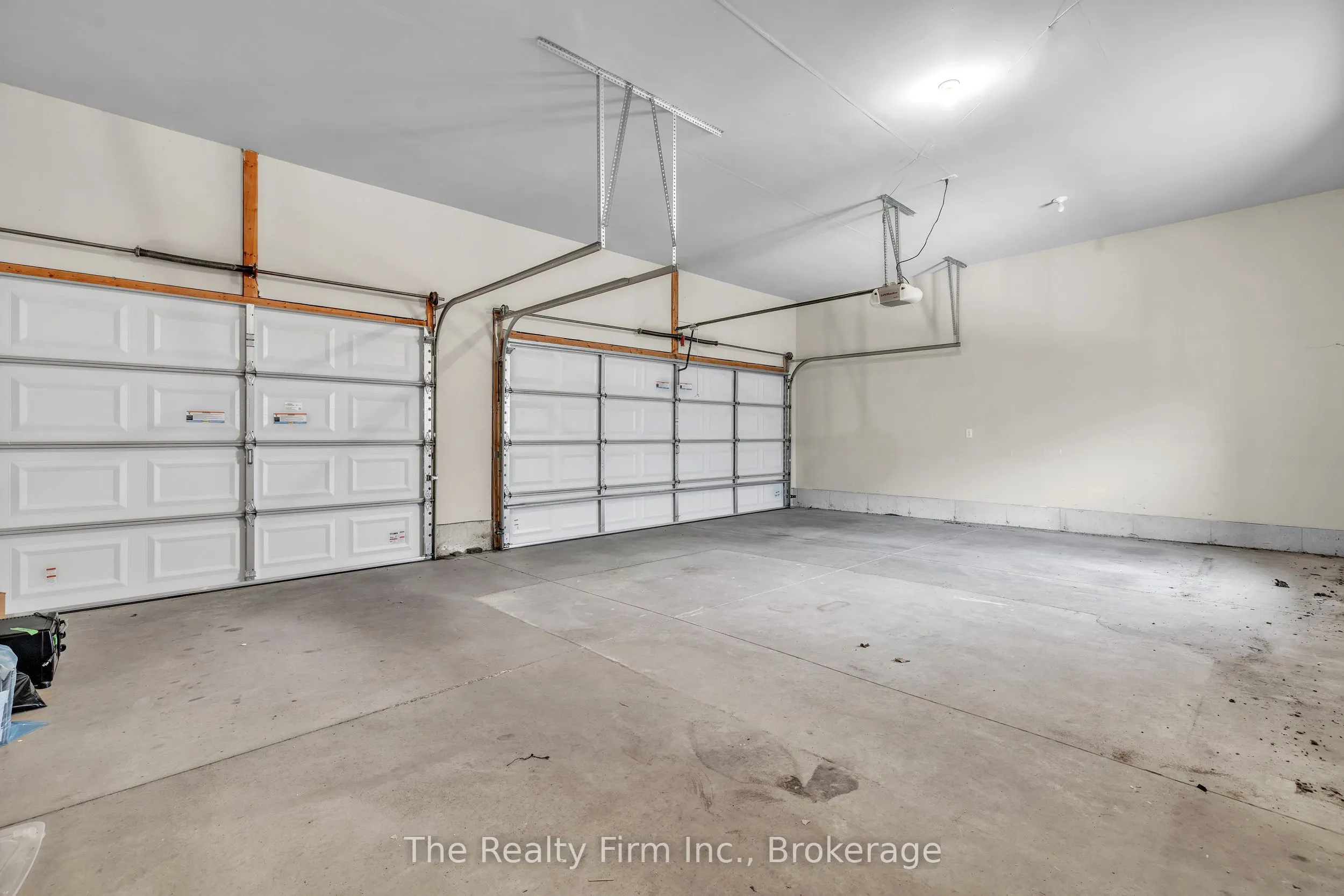 665 Southwood Way, #3