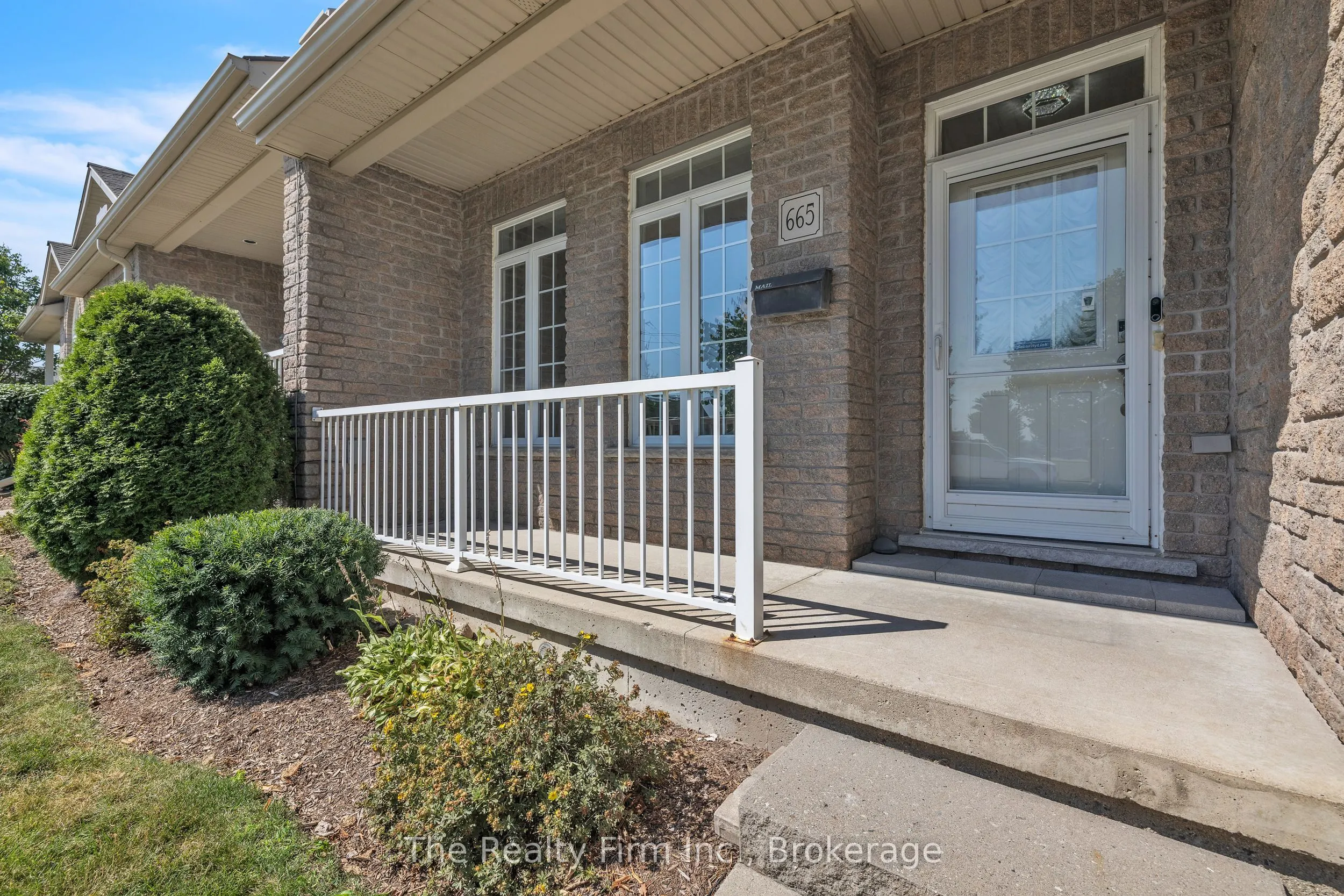 665 Southwood Way, #3