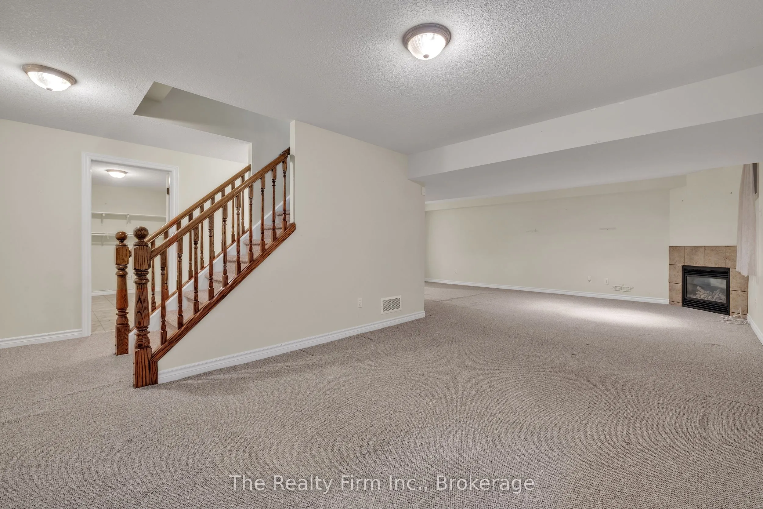 665 Southwood Way, #3
