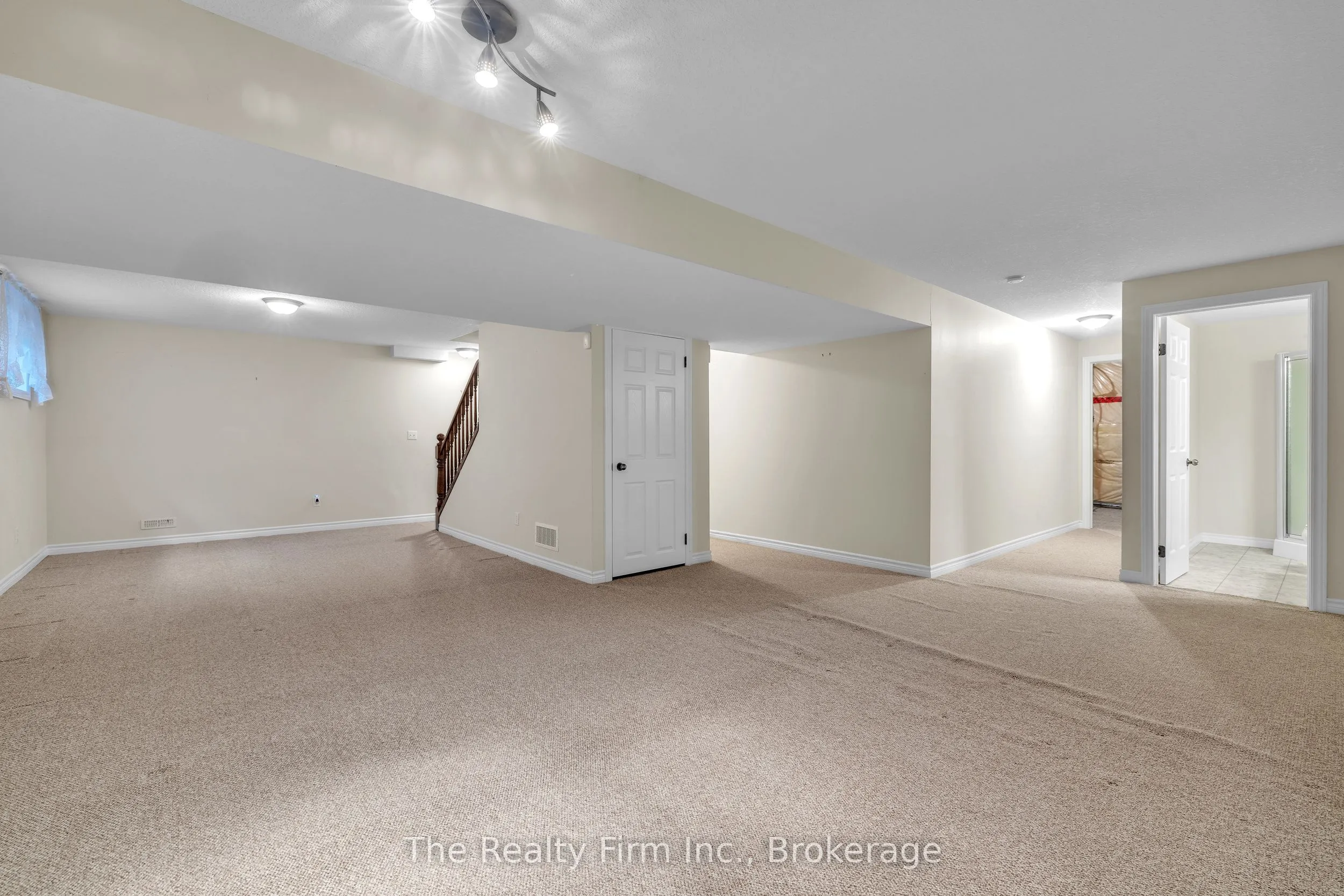 665 Southwood Way, #3