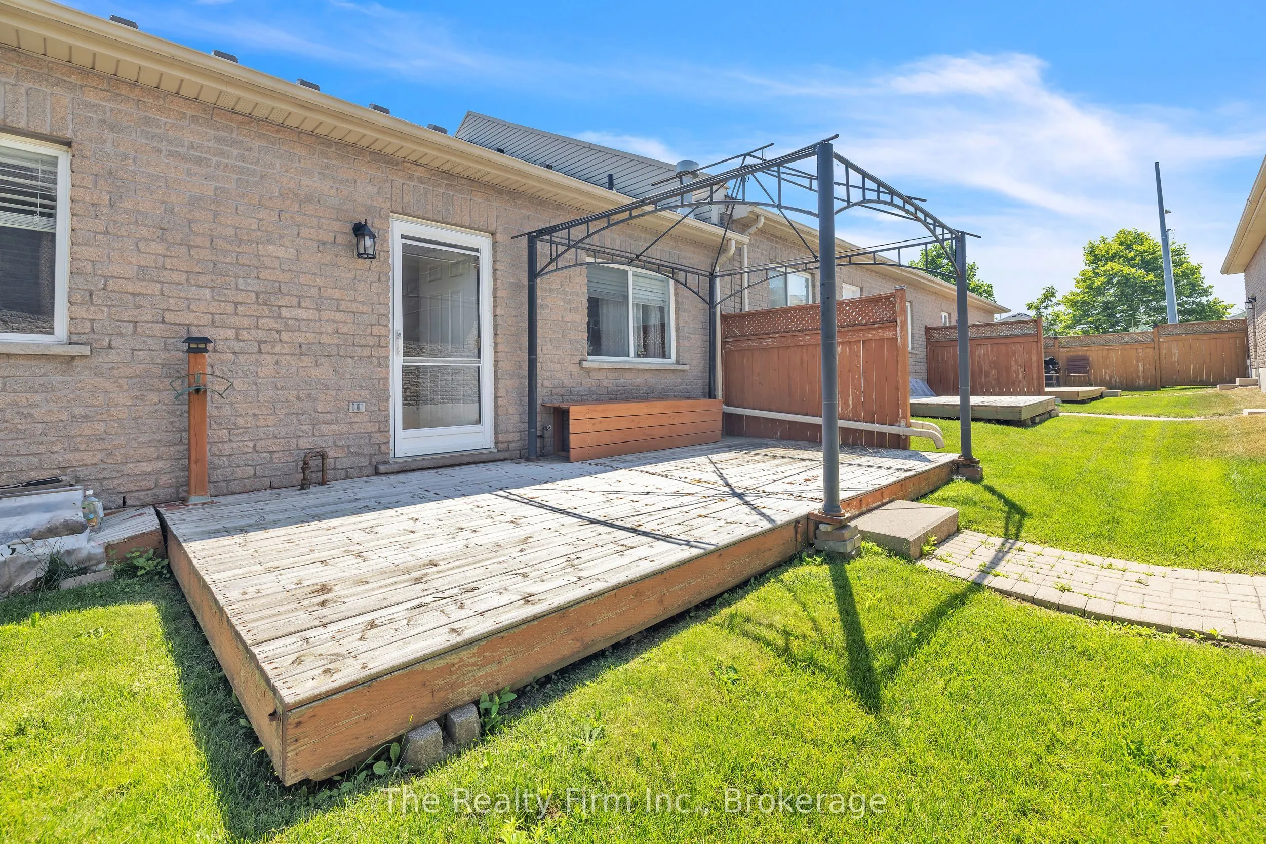 665 Southwood Way, #3
