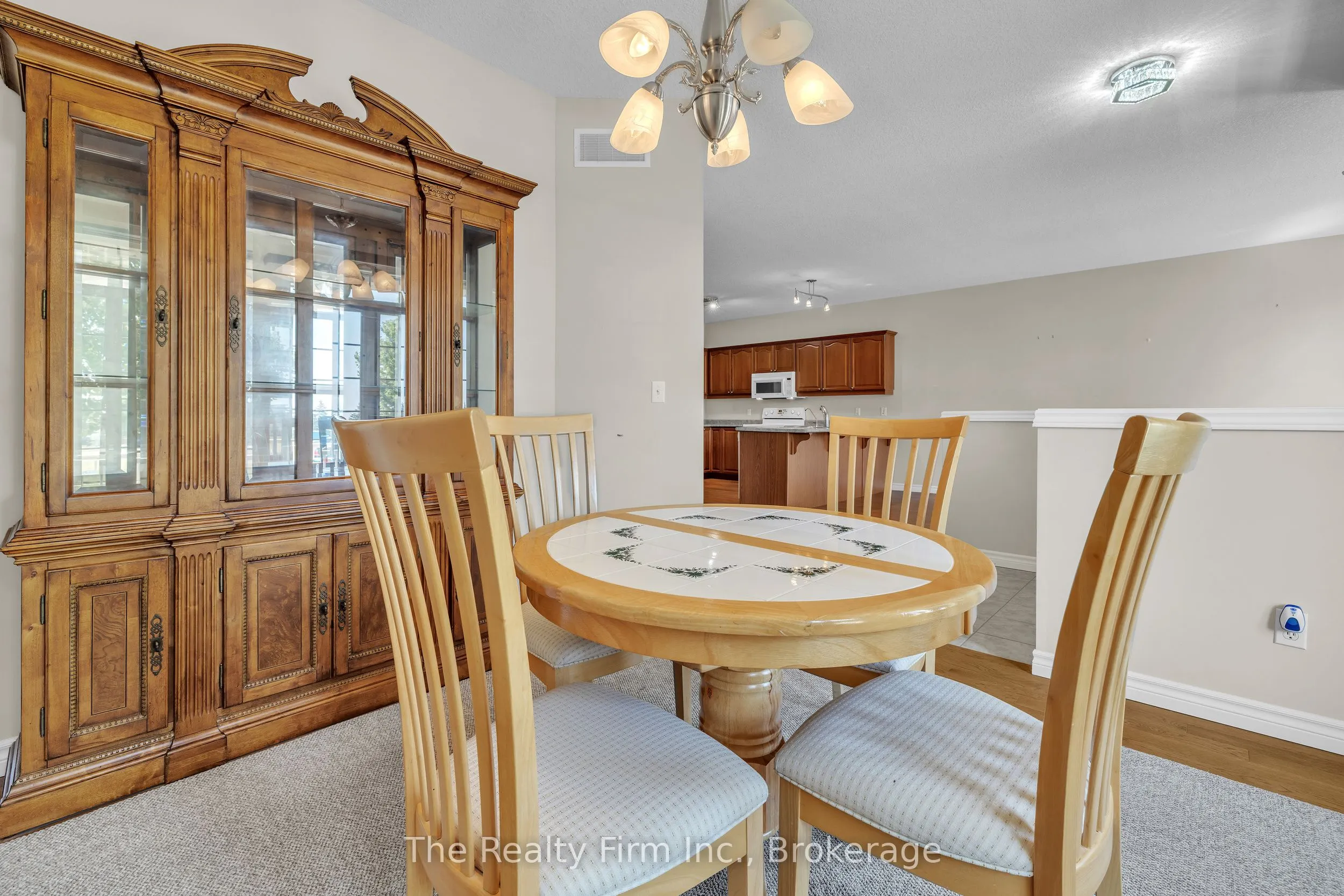 665 Southwood Way, #3